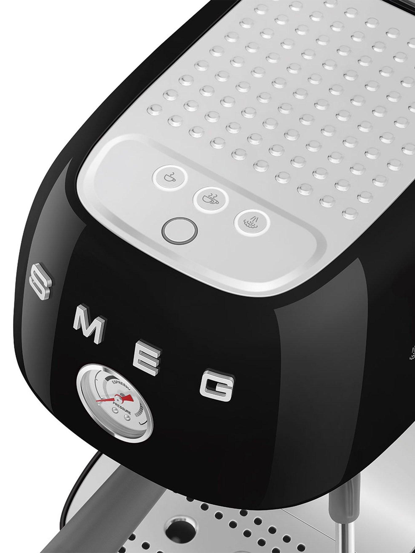 smeg-espresso-coffee-machine-with-cold-brew-function-blackdetail
