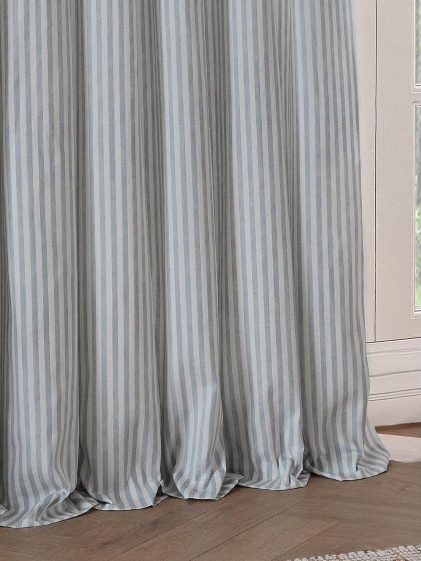 Image 4 of 6 of Yard Hebden Blackout Eyelet Mineral Blue