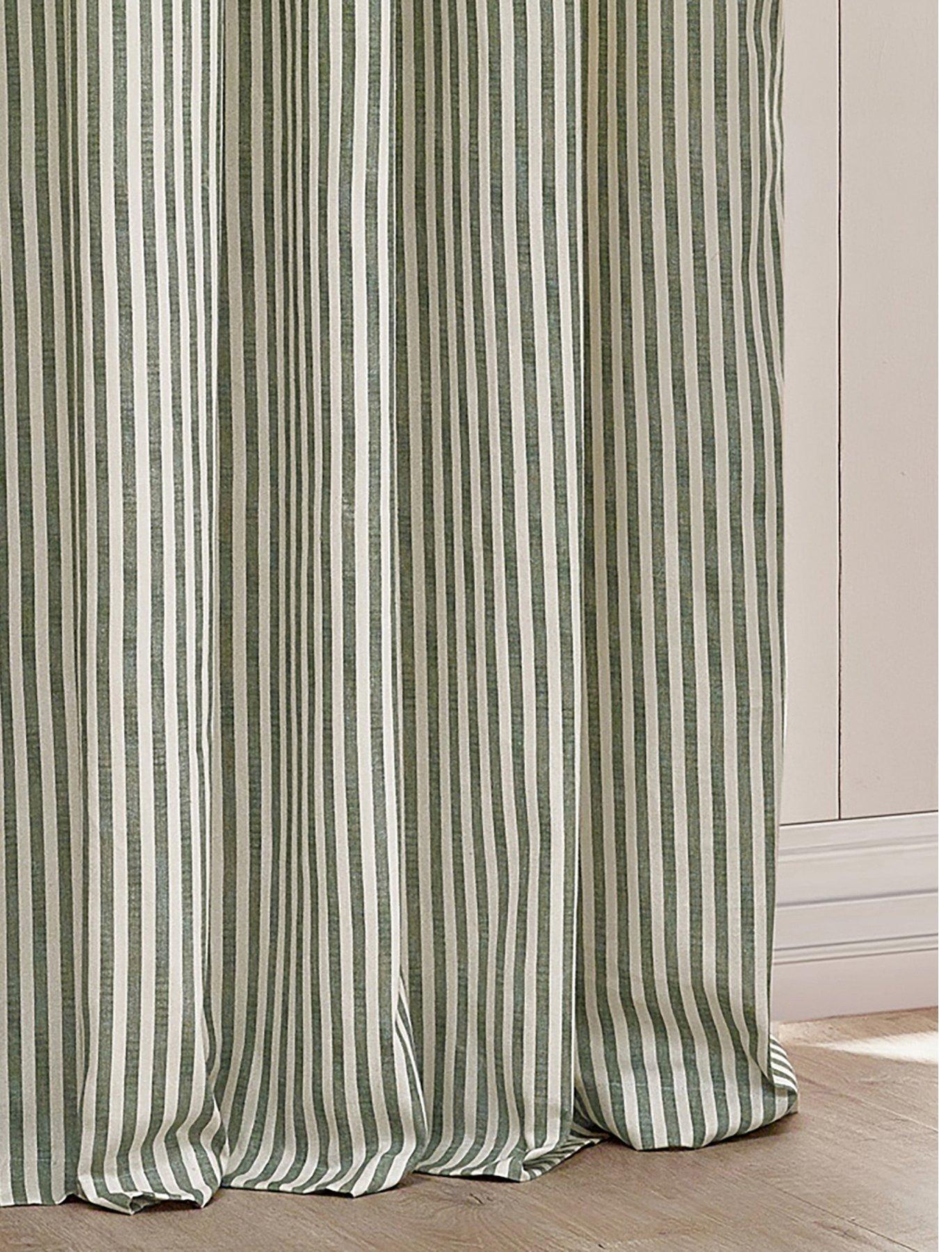 Image 3 of 7 of Yard Hebden Blackout Pencil Pleat Forest