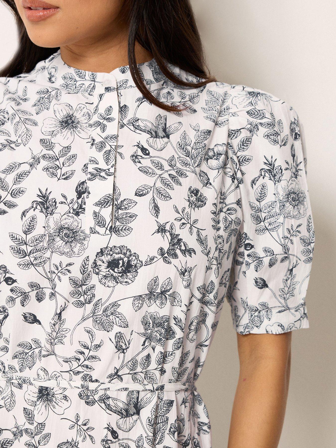 pixiegirl-petite-floral-tie-maxi-dressoutfit