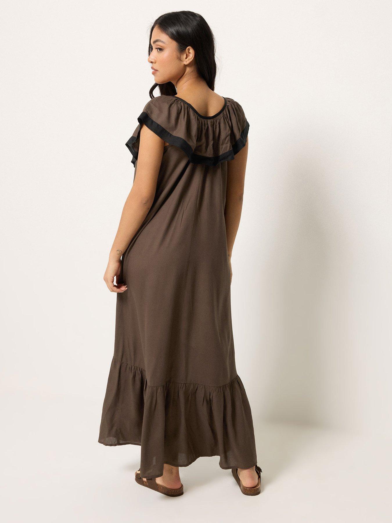 pixiegirl-petite-contrast-frill-maxi-dressstillFront