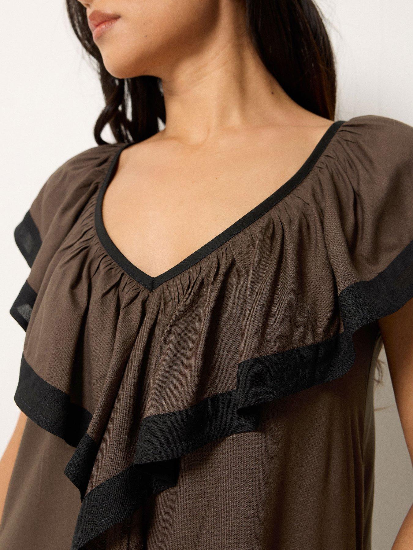 pixiegirl-petite-contrast-frill-maxi-dressoutfit