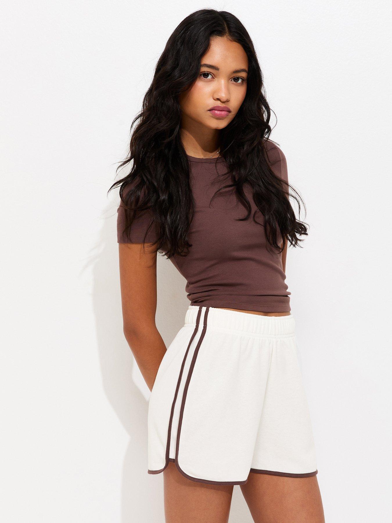 Image 4 of 5 of New Look Side Stripe Jersey Running Shorts - Cream