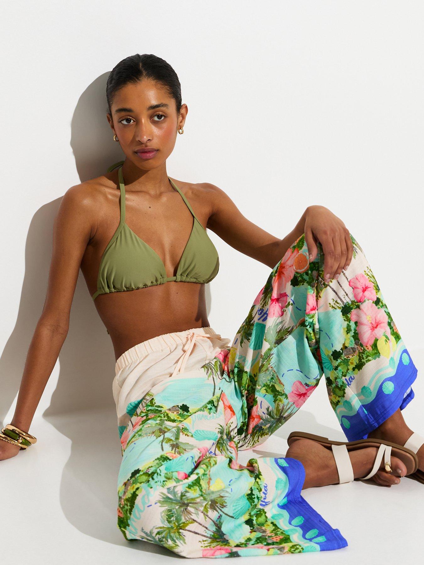 Image 3 of 5 of New Look Tropical Print Wide Leg Trousers - White
