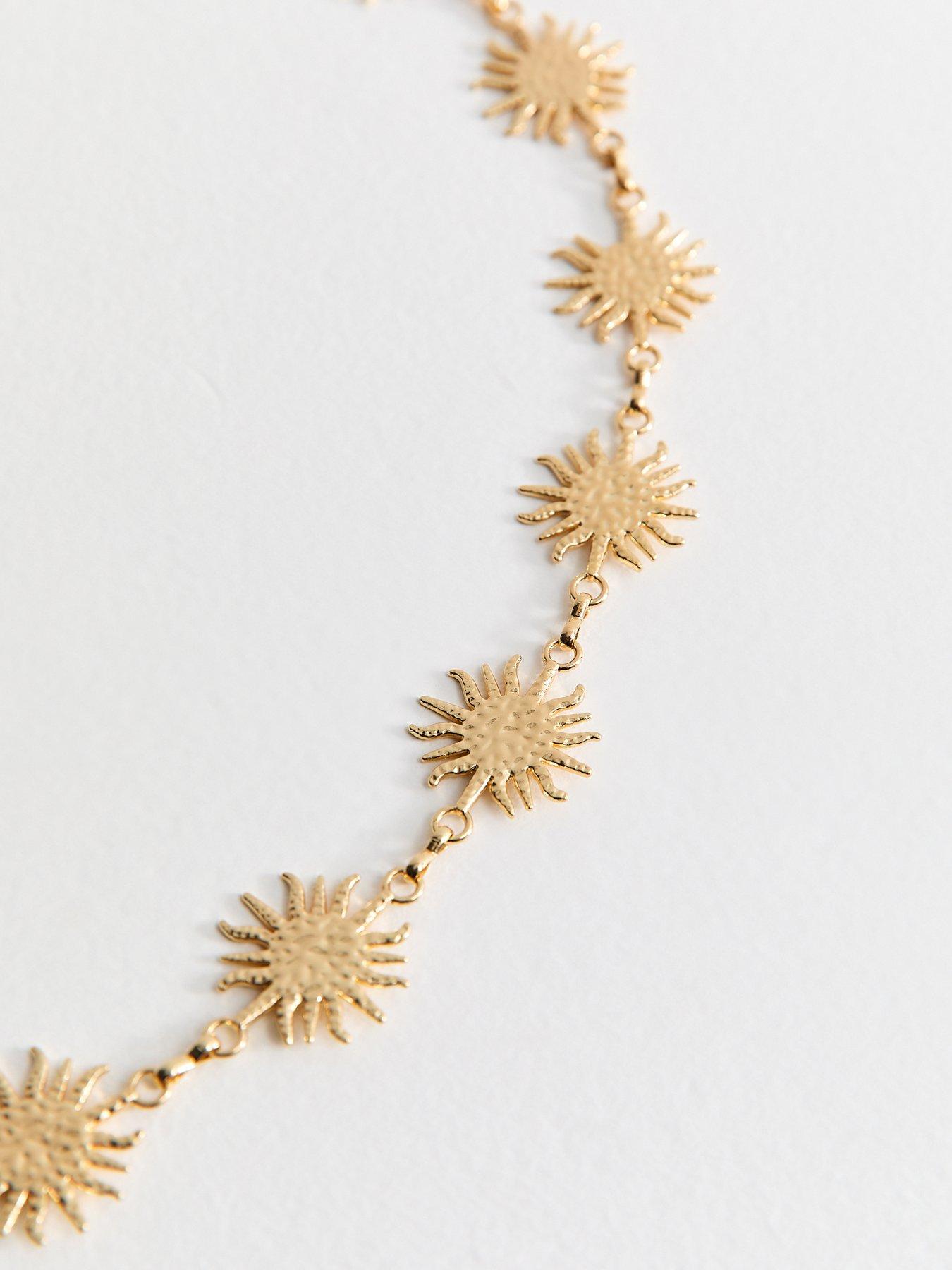 Image 3 of 3 of New Look Sunshine Chain Belt - Gold