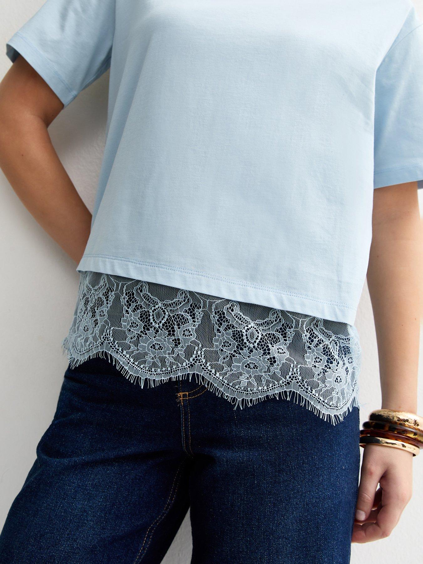 new-look-lace-hem-boxy-t-shirt-light-blueoutfit