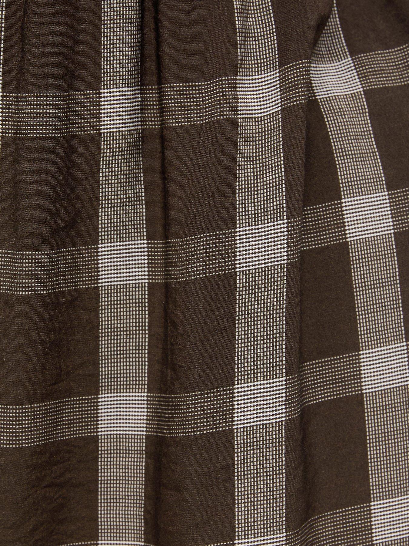 Image 6 of 6 of New Look Check Cuffed Leg Trousers - Brown