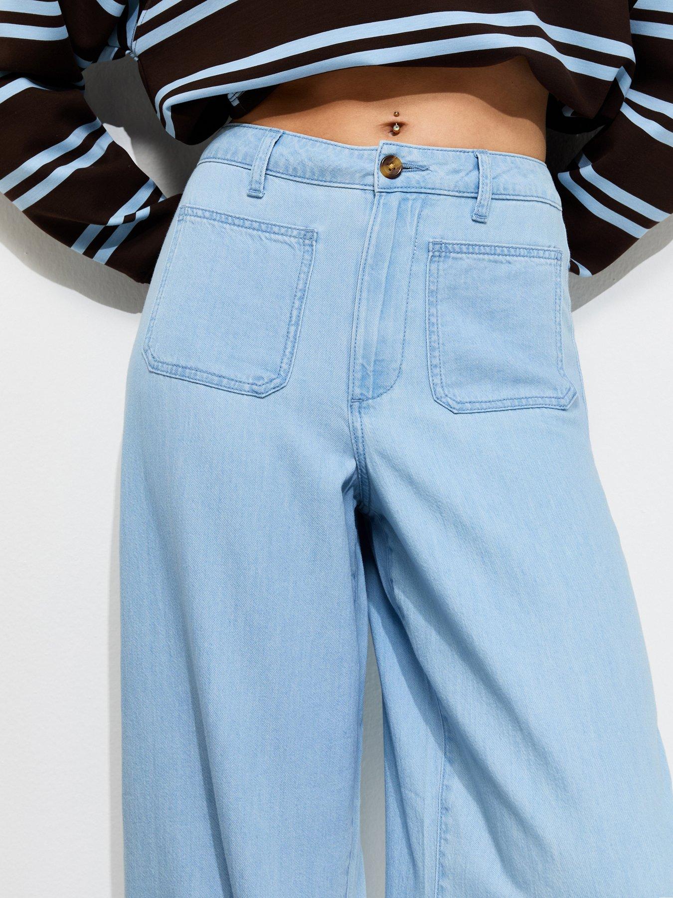 Image 5 of 6 of New Look Wash Patch Pocket Wide Leg Jeans - Light Blue