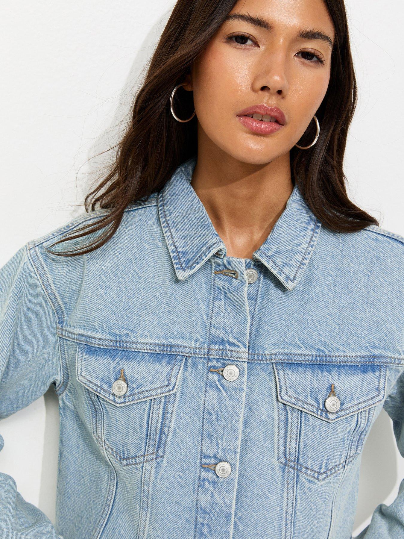 Image 4 of 5 of New Look Raw Edge Cropped Denim Jacket - Blue