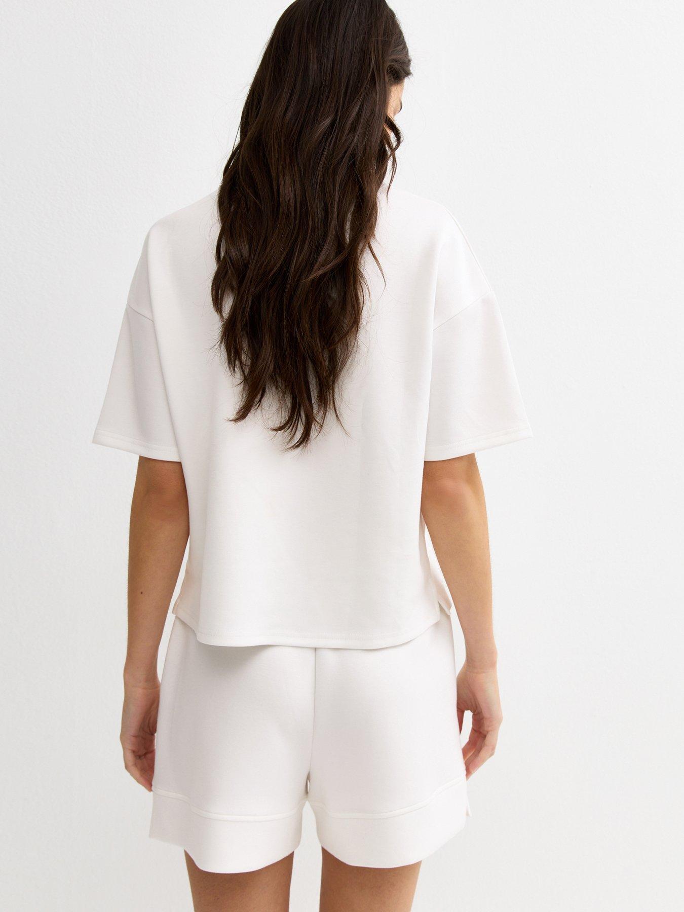 Image 2 of 5 of New Look Premium Jersey Shorts - Cream
