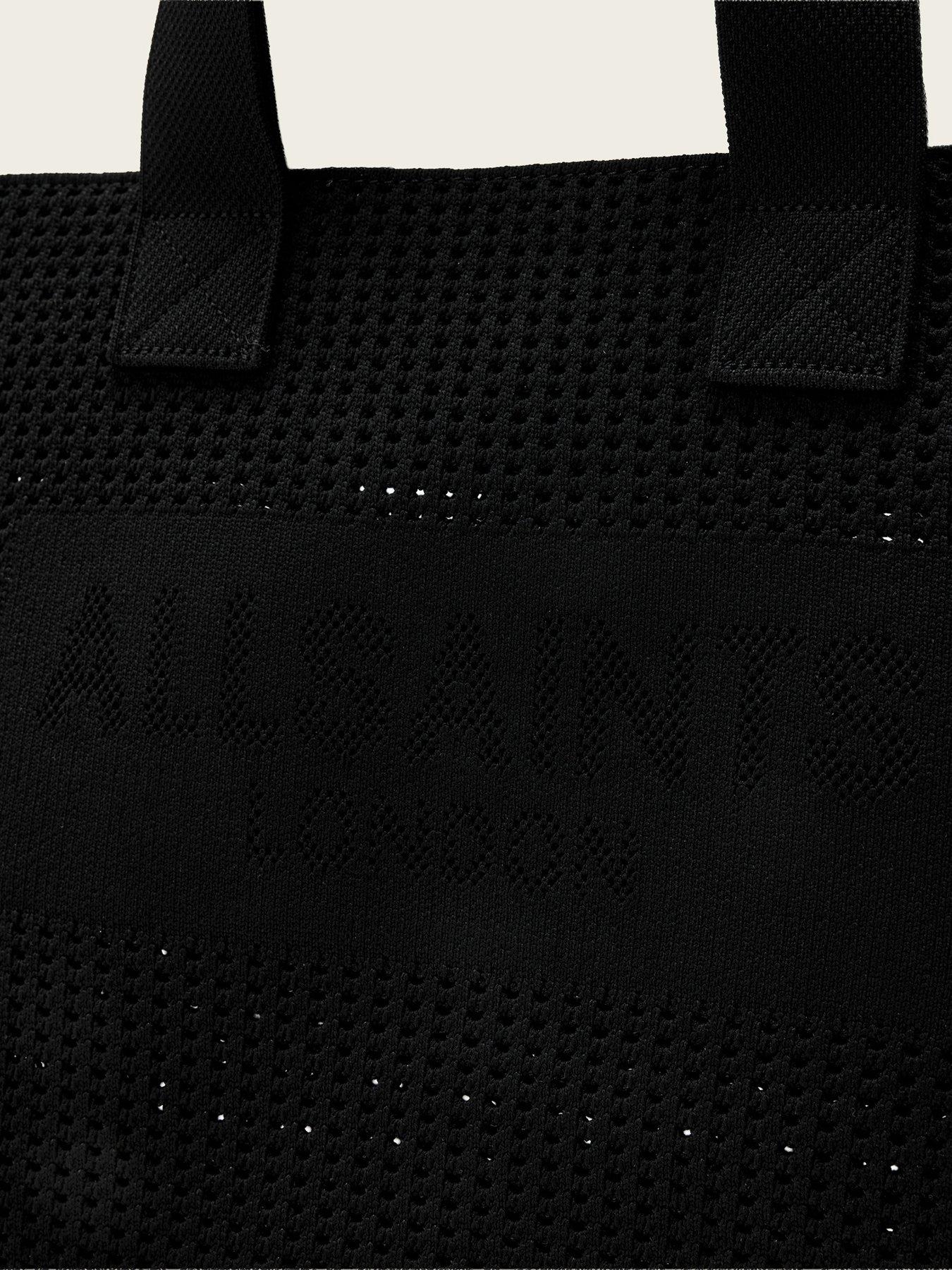 allsaints-izzy-mesh-medium-tote-bag-blackoutfit