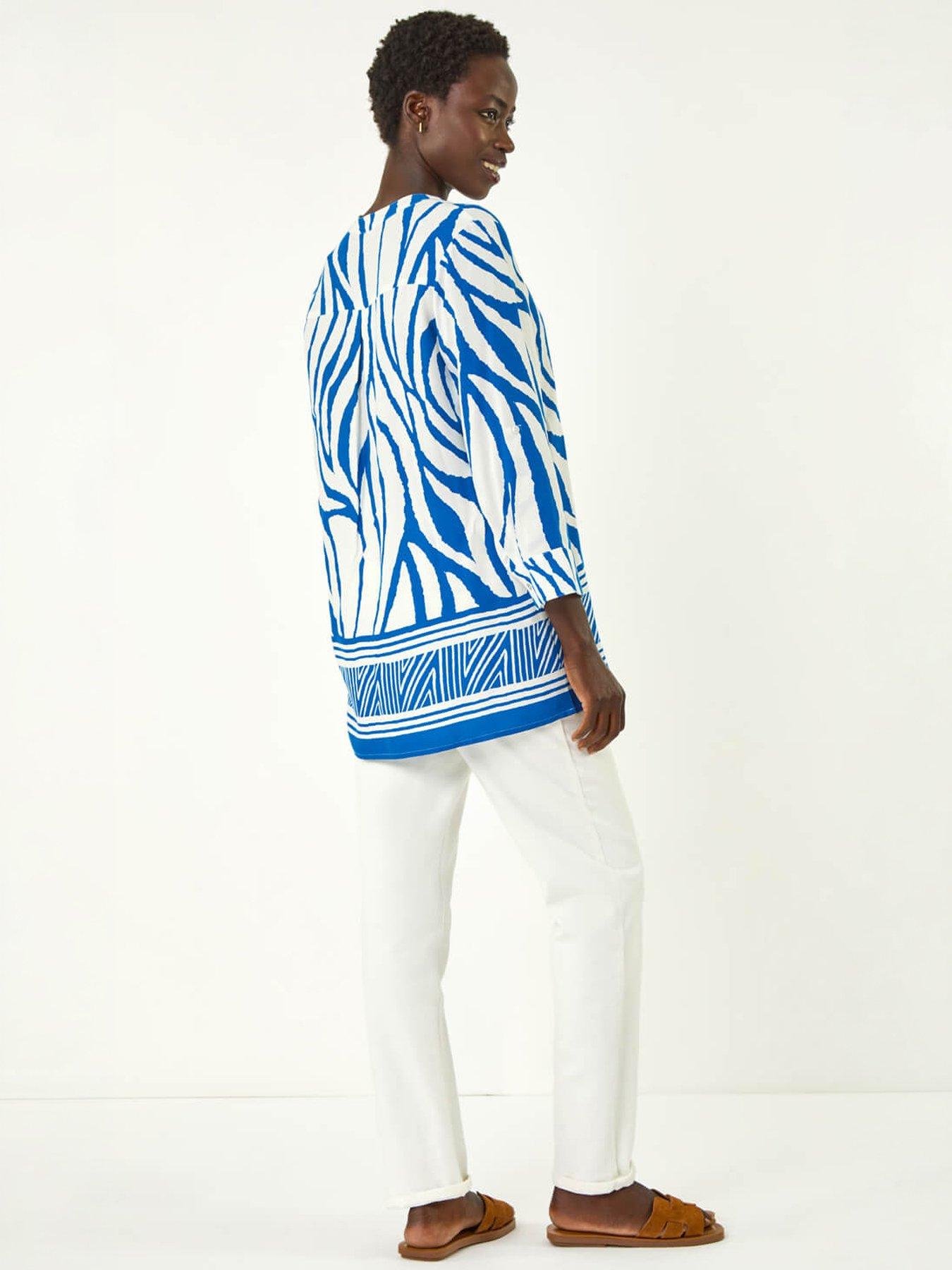 Image 4 of 5 of Roman Abstract Print Border Pleat Top