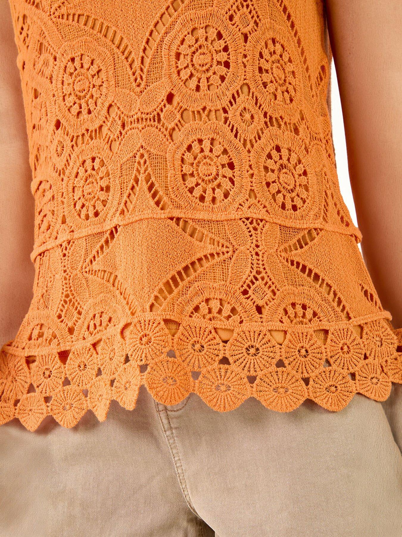 roman-cotton-crochet-knit-vest-topstillFront