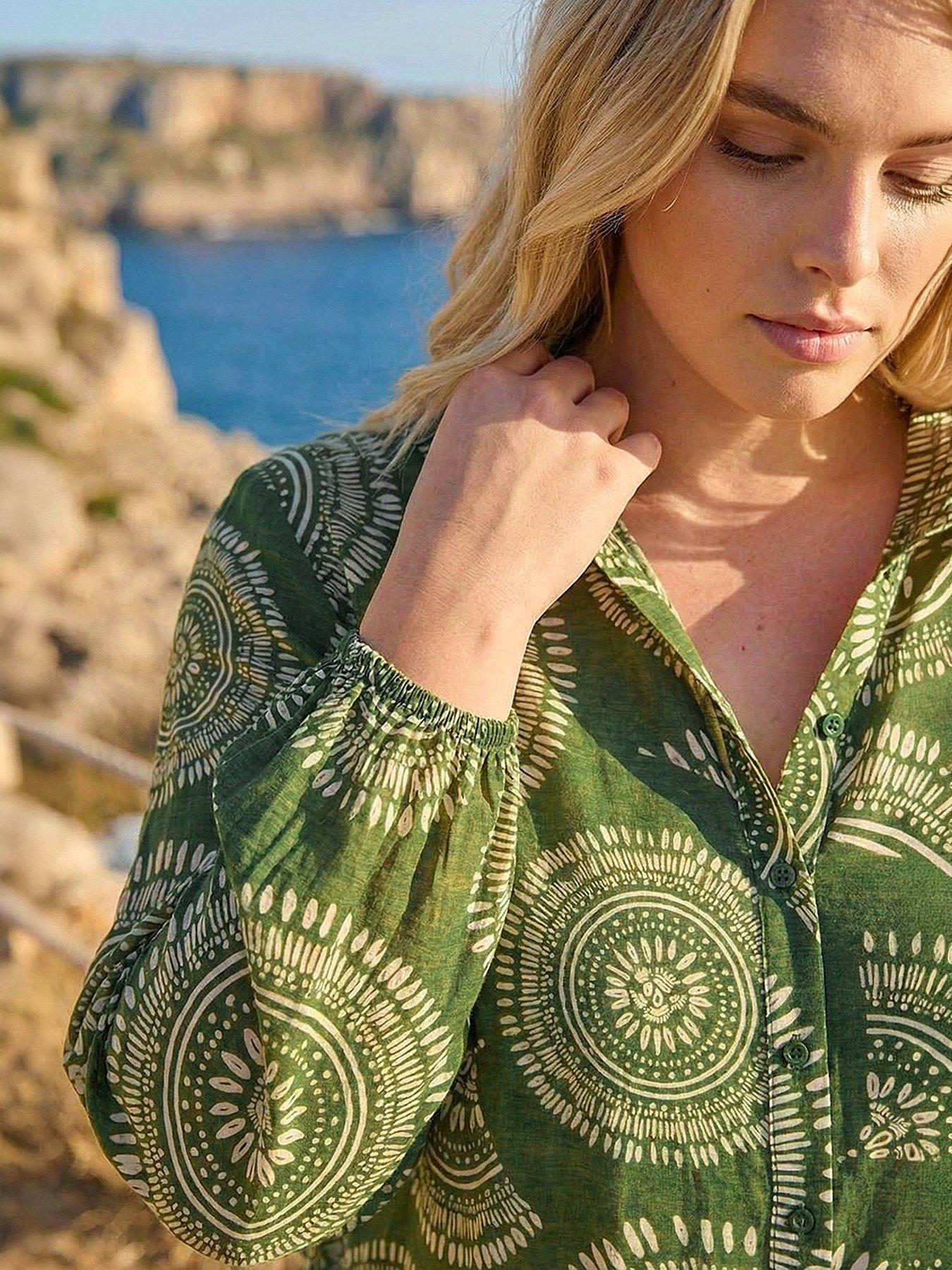 Image 4 of 5 of Roman Curve Abstract Print Woven Shirt