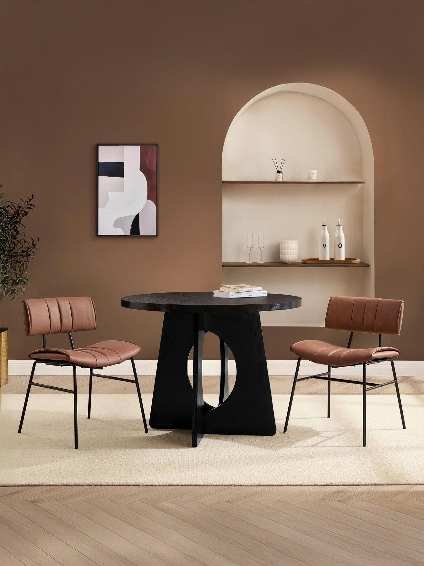 dusk-lucy-black-round-4-seater-dining-tablefront