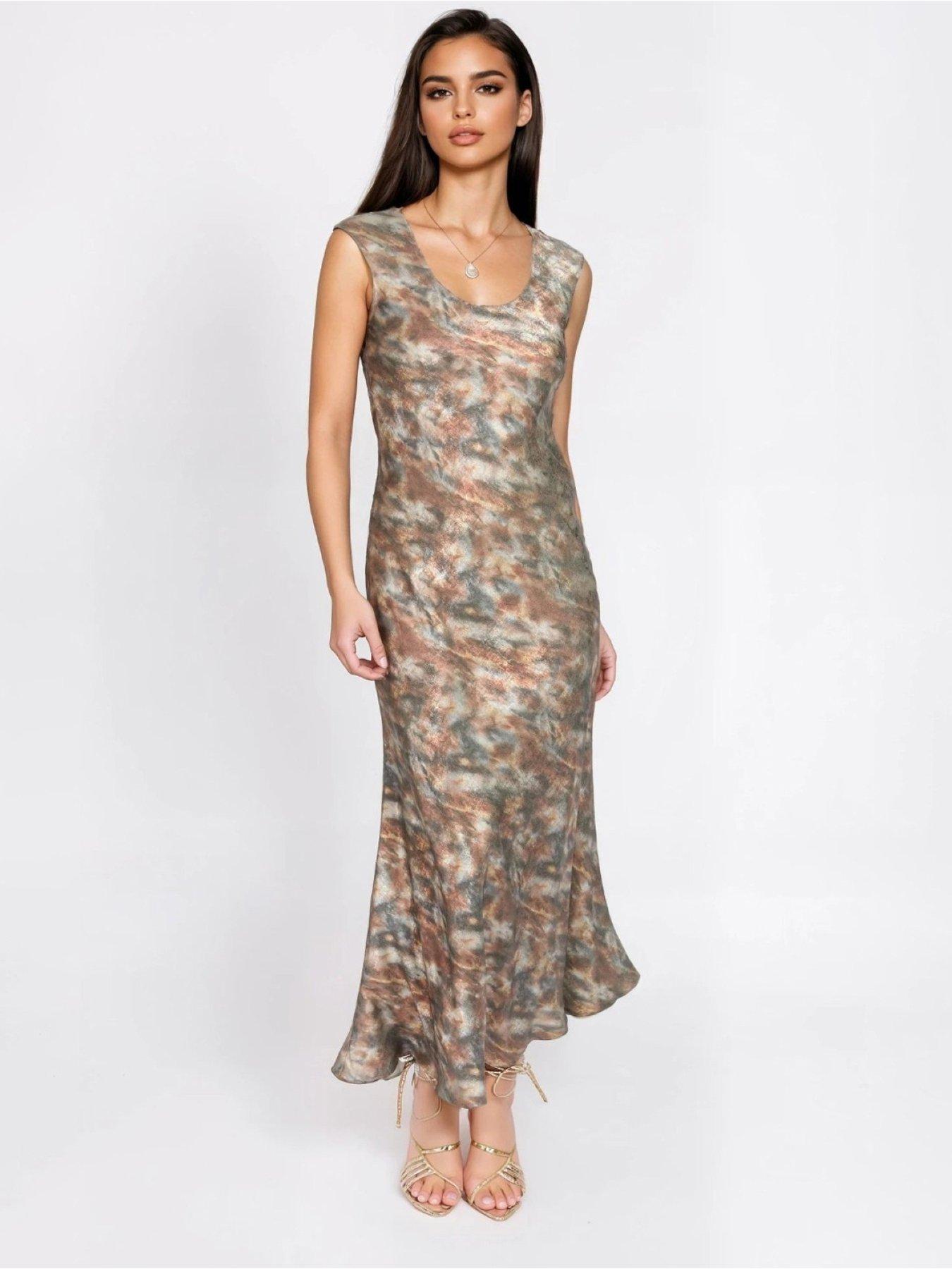 little-mistress-sage-blur-print-maxi-dress-multiback