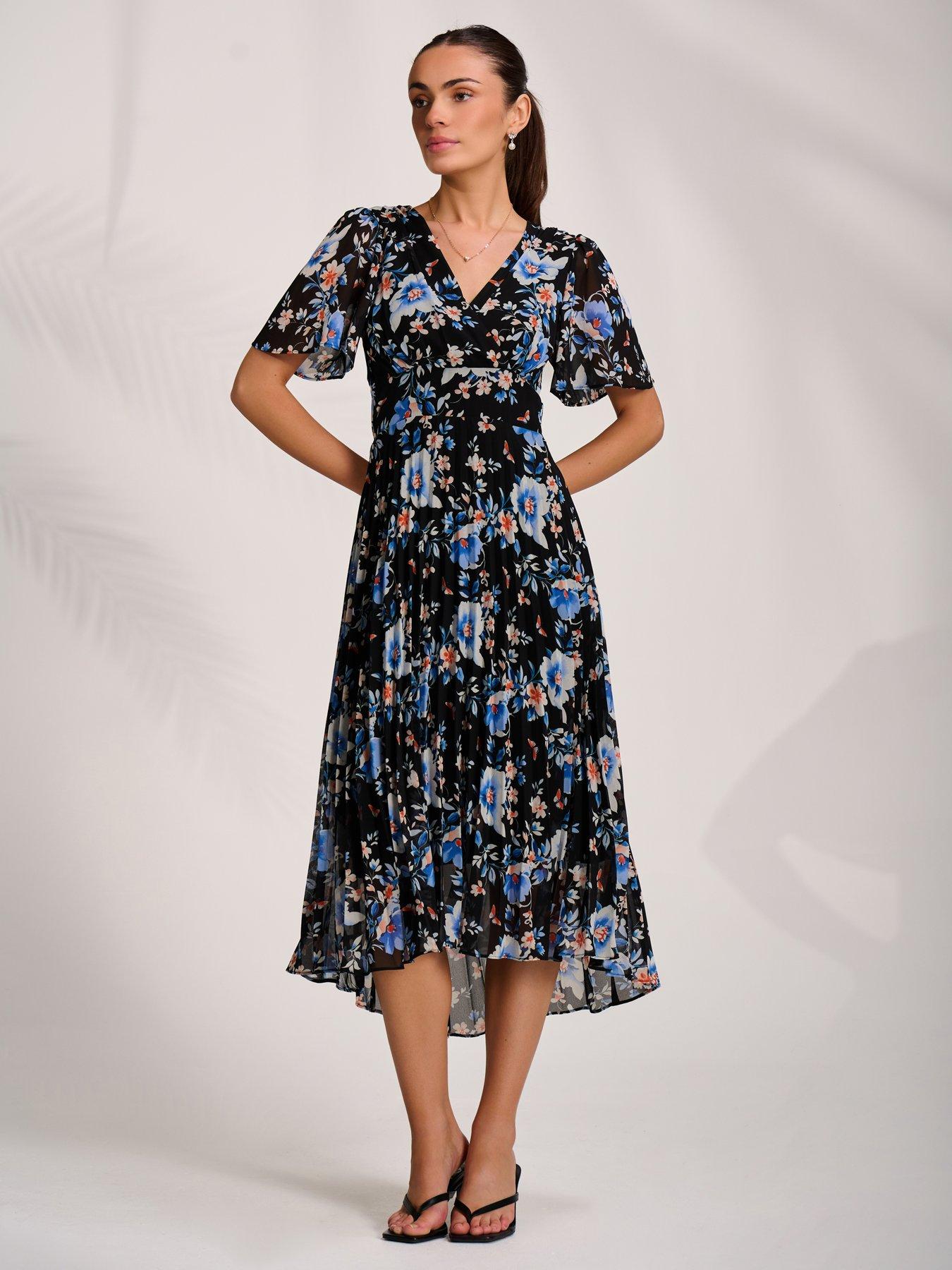 Jolie Moi Printed Chiffon Pleated Maxi Dress - Black
