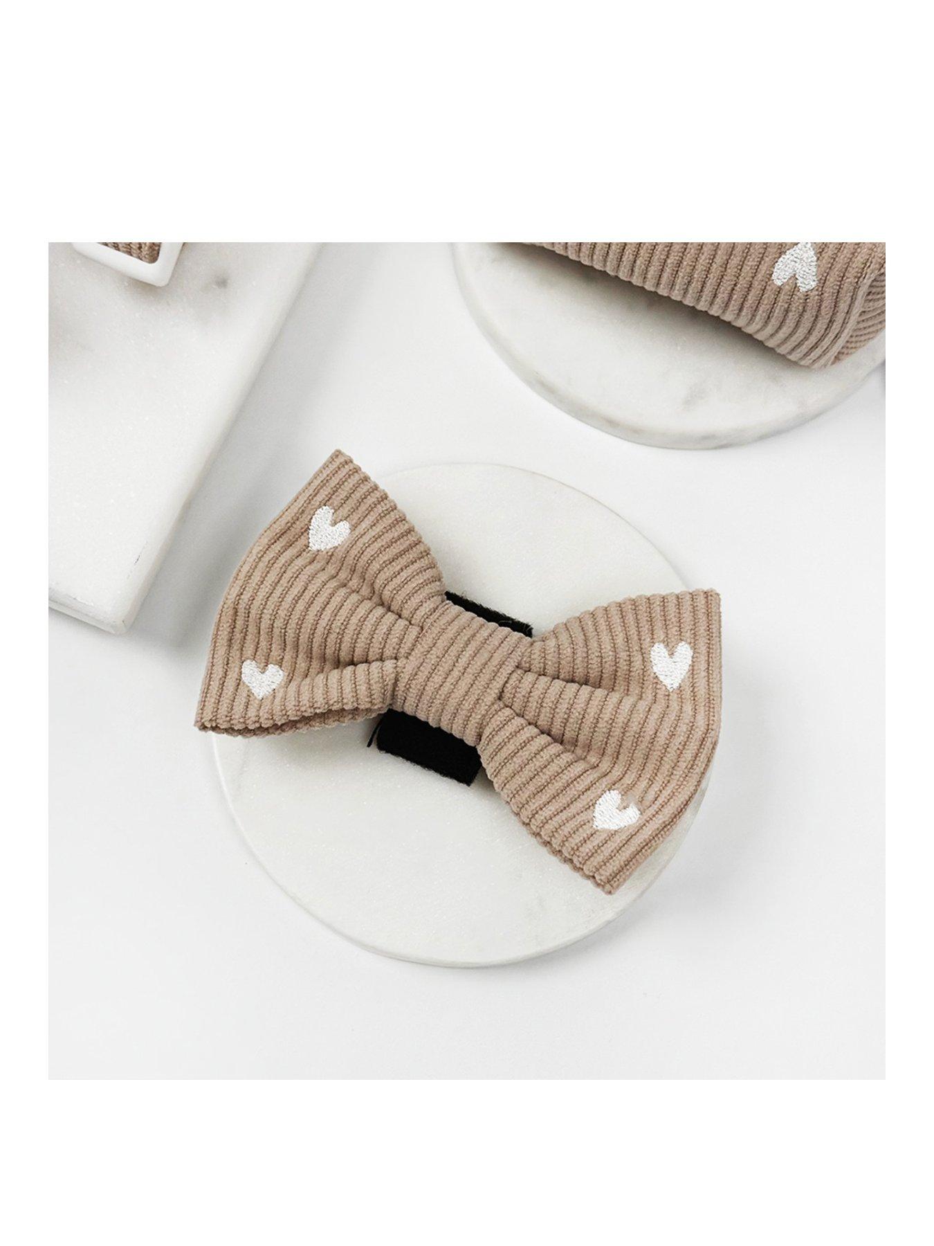 Cocopup Chai Hearts Bowtie in Natural