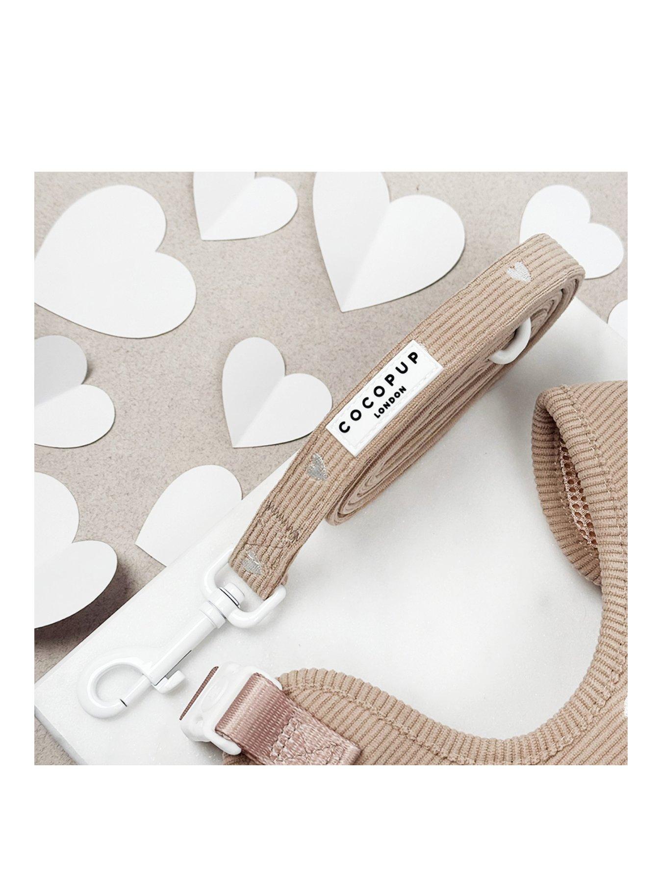 Image 1 of 1 of Cocopup Chai Hearts Lead