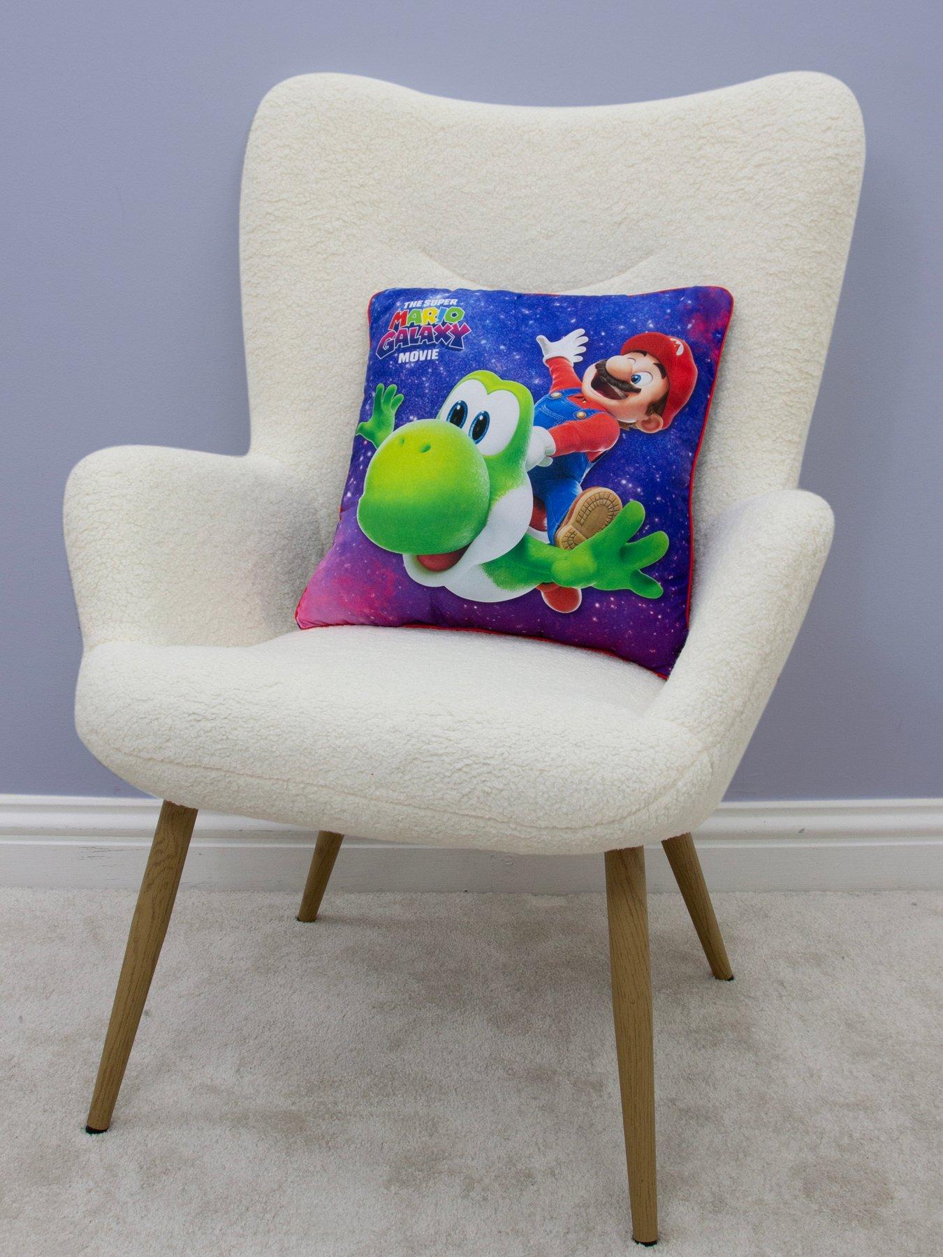 super-mario-movie-2-lessgo-square-cushionfront