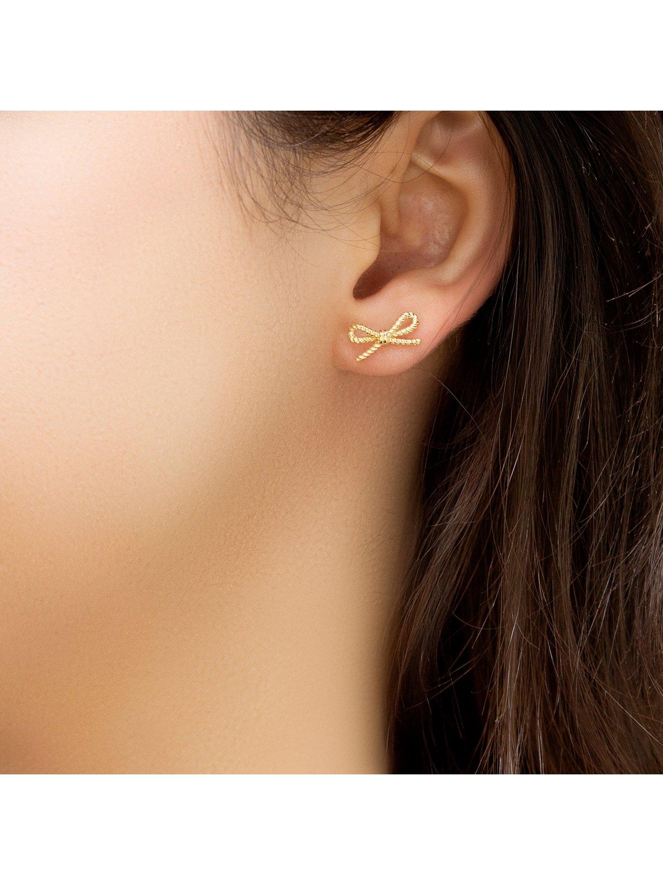 the-love-collection-9ct-yellow-gold-twisted-bow-stud-earringsoutfit