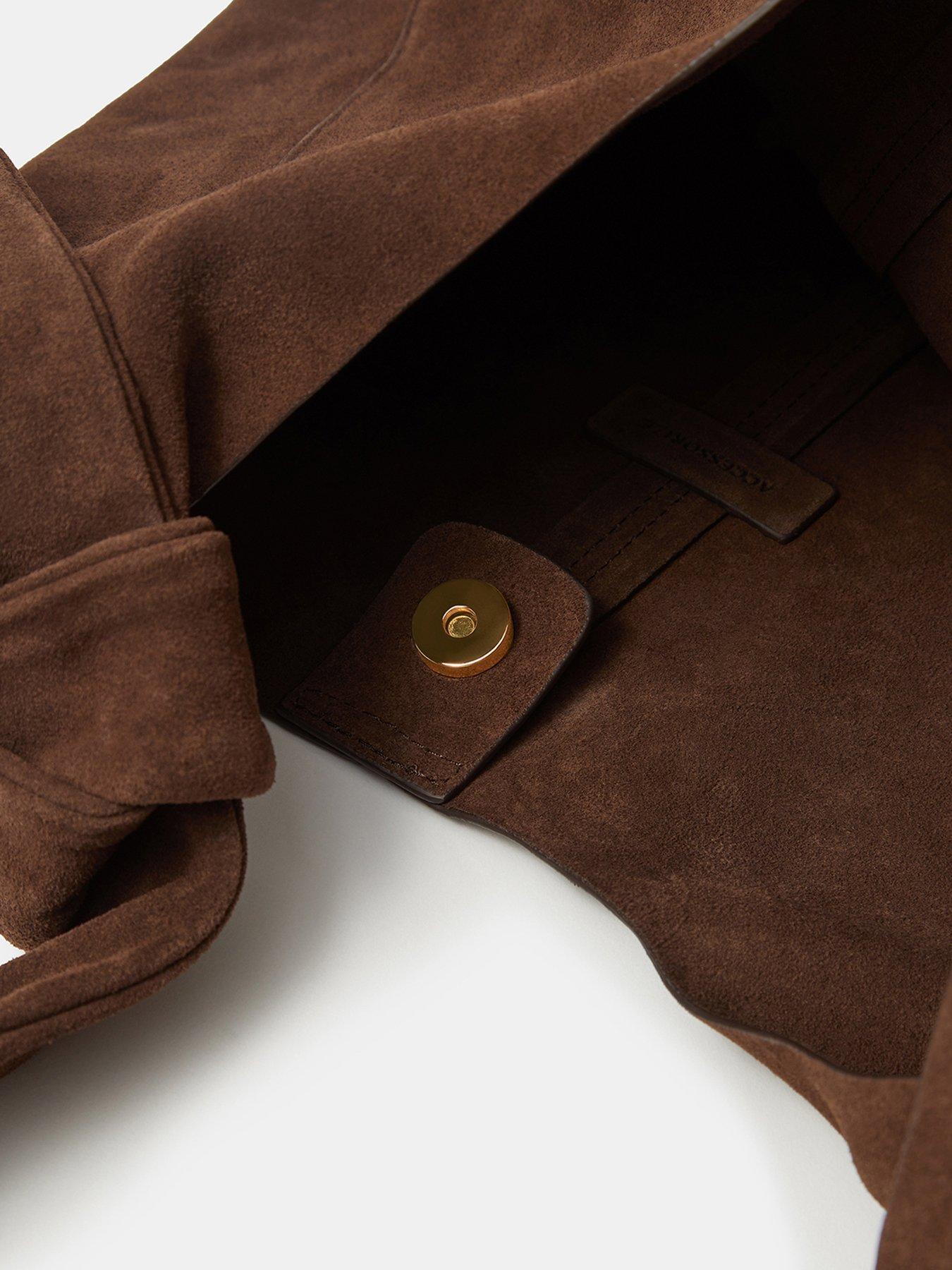 accessorize-slouchy-knot-leather-shoulder-bagdetail