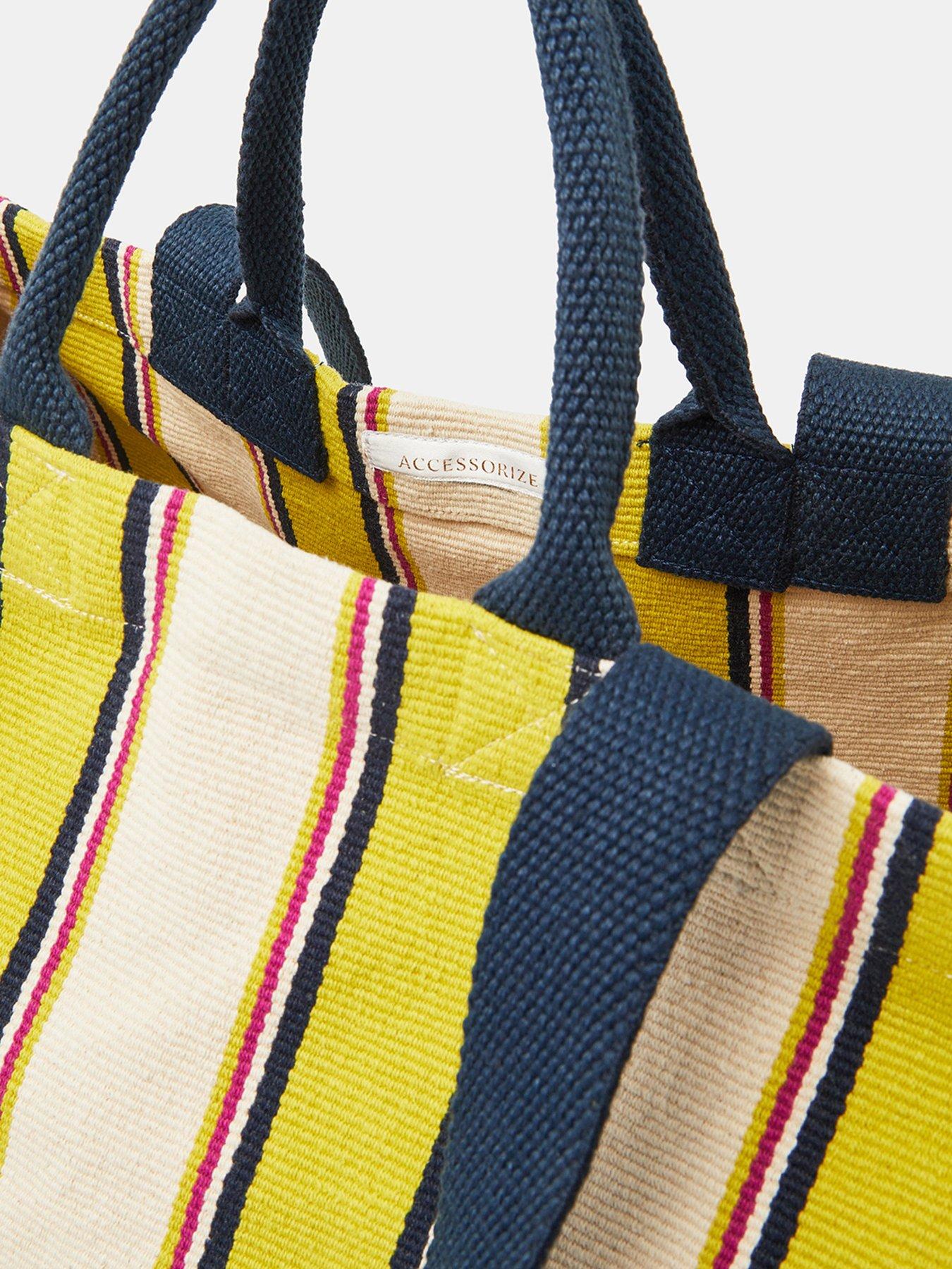 accessorize-stripe-beach-tote-bagoutfit