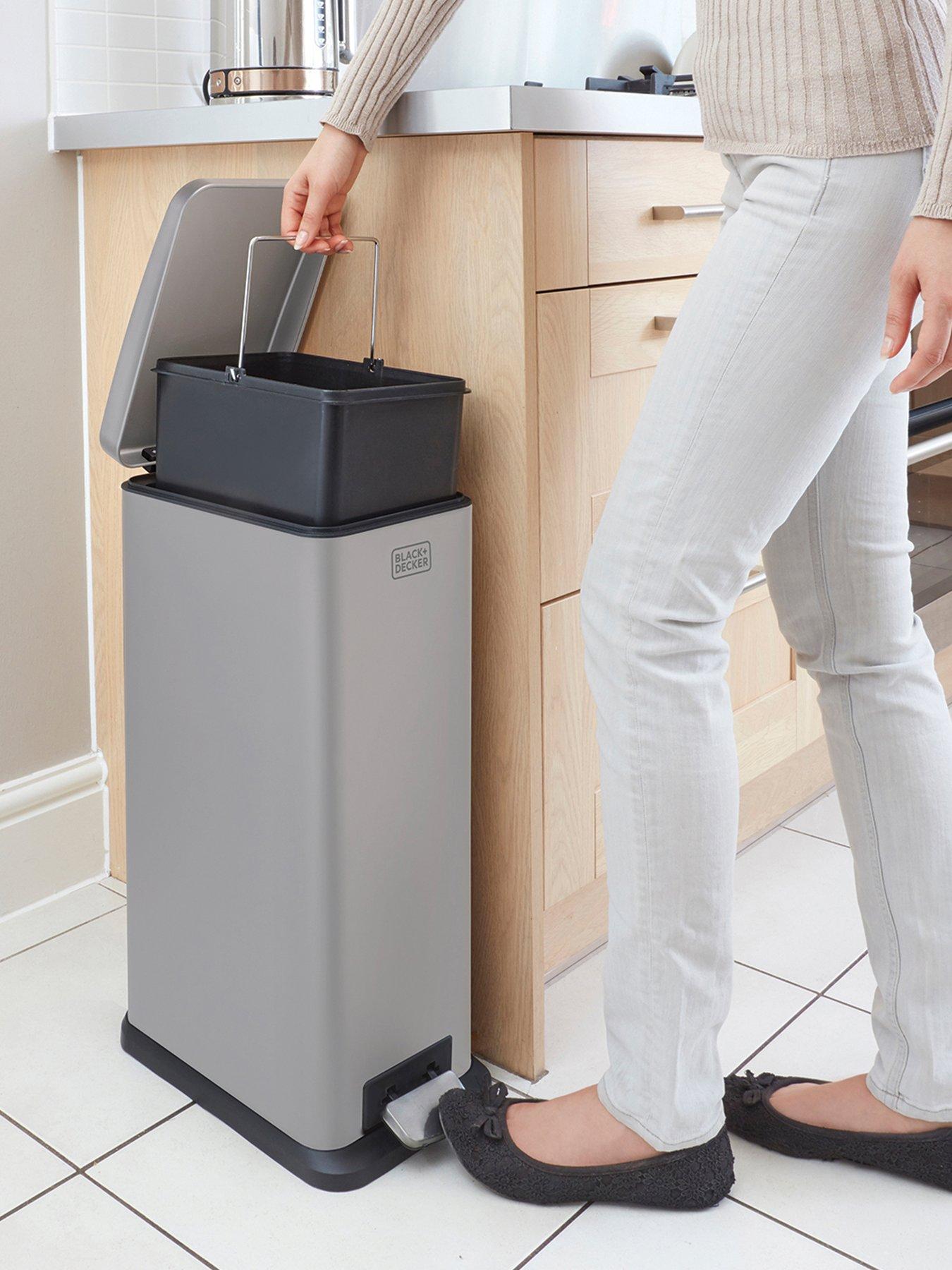 black-decker-bd-20l-slimline-soft-close-pedal-bin-greyoutfit