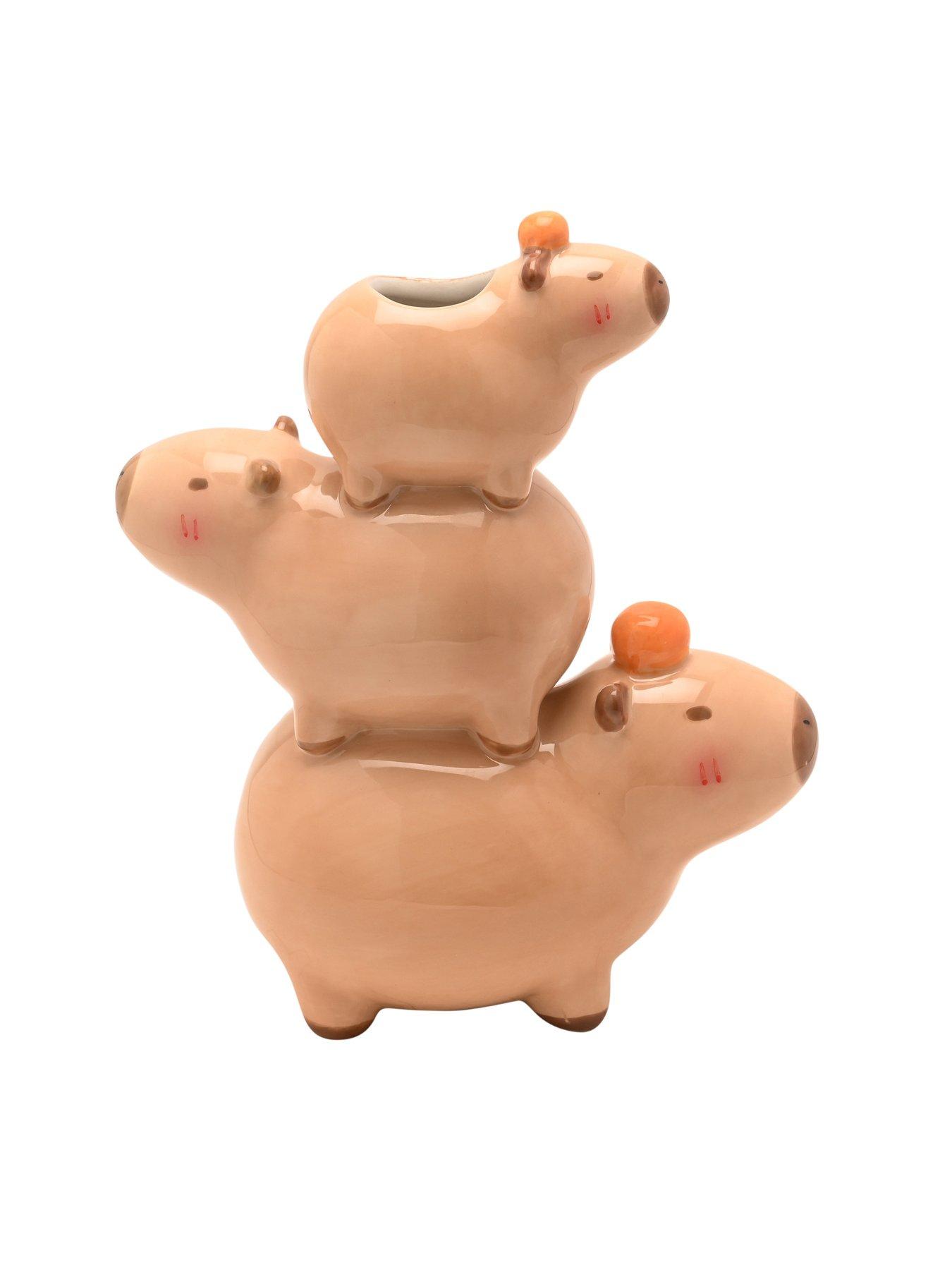 hestia-the-feel-good-club-capybara-stack-vaseback