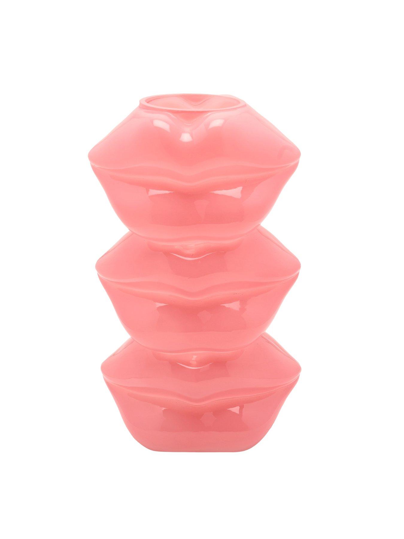 hestia-the-feel-good-club-glass-lip-stack-vaseback