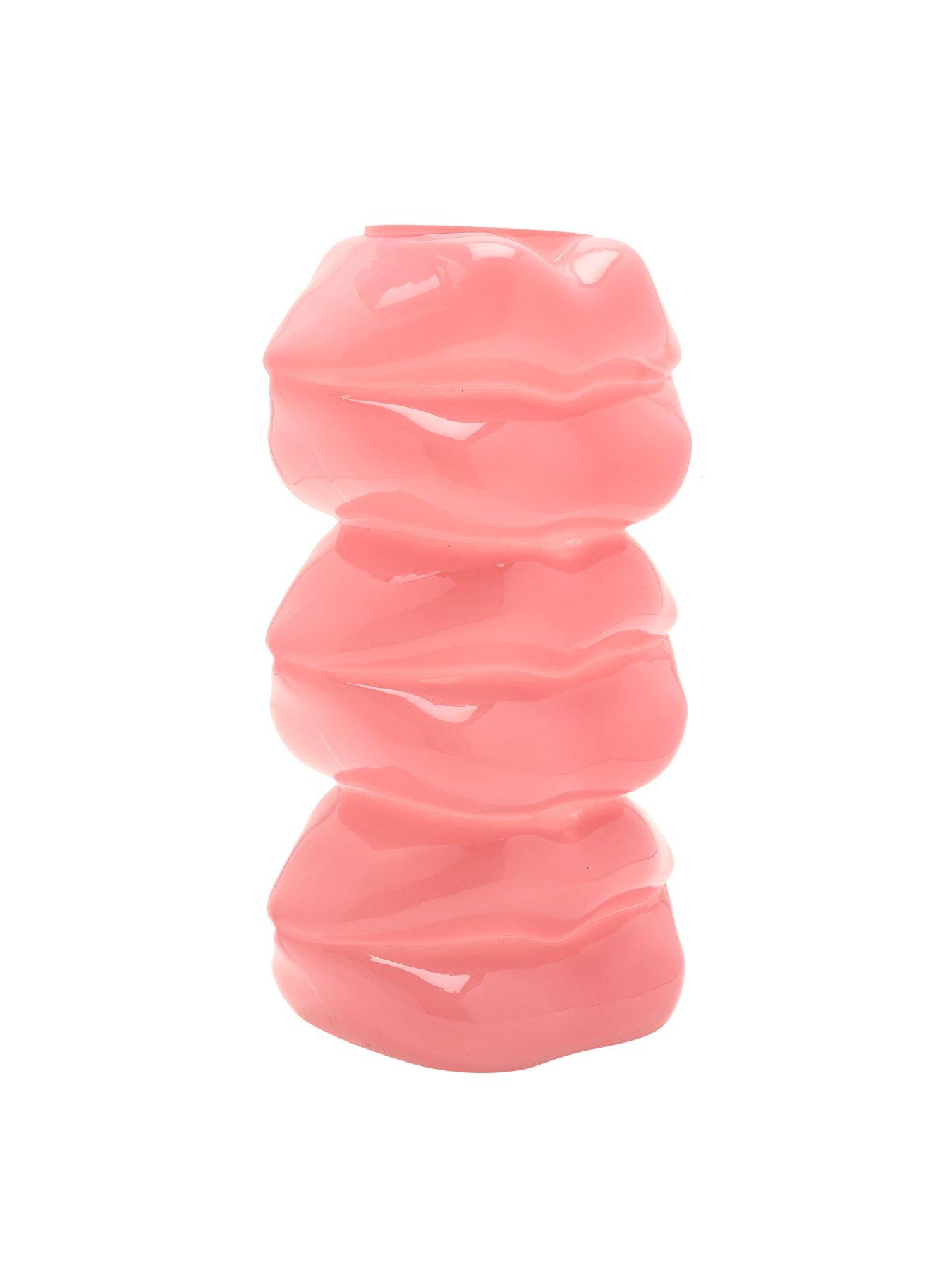 hestia-the-feel-good-club-glass-lip-stack-vaseoutfit