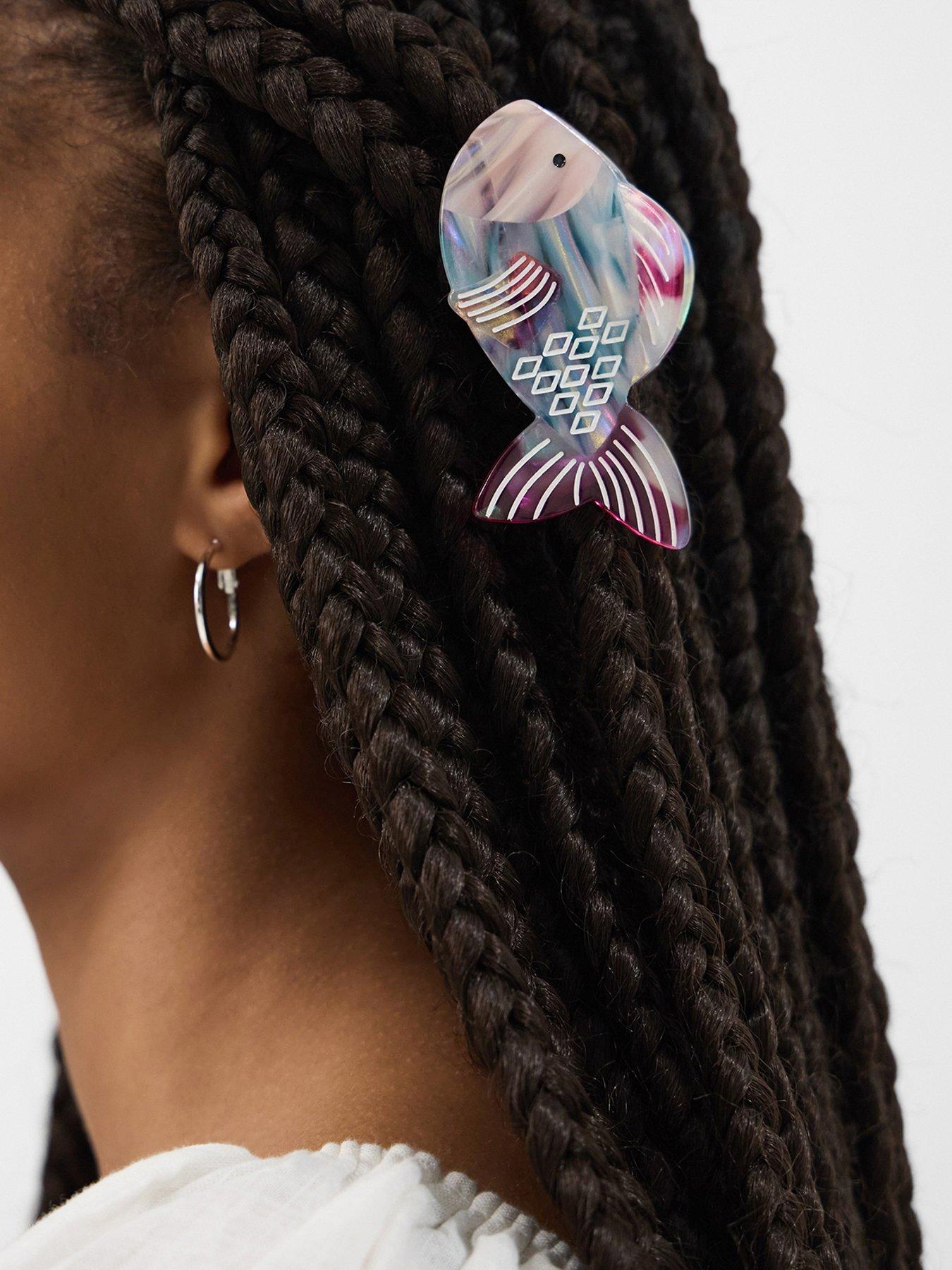 Image 2 of 3 of Accessorize Fish Claw Clip