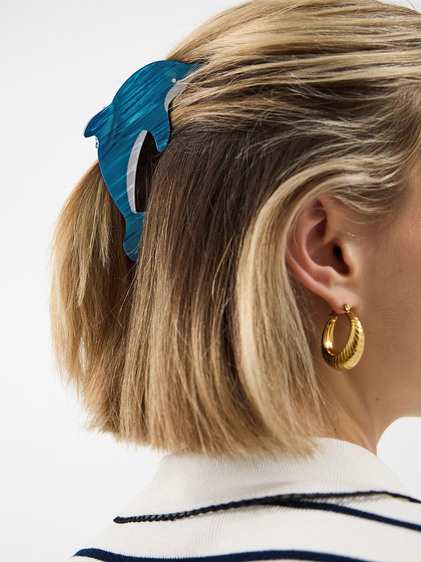 Image 2 of 3 of Accessorize Dolphin Claw Clip