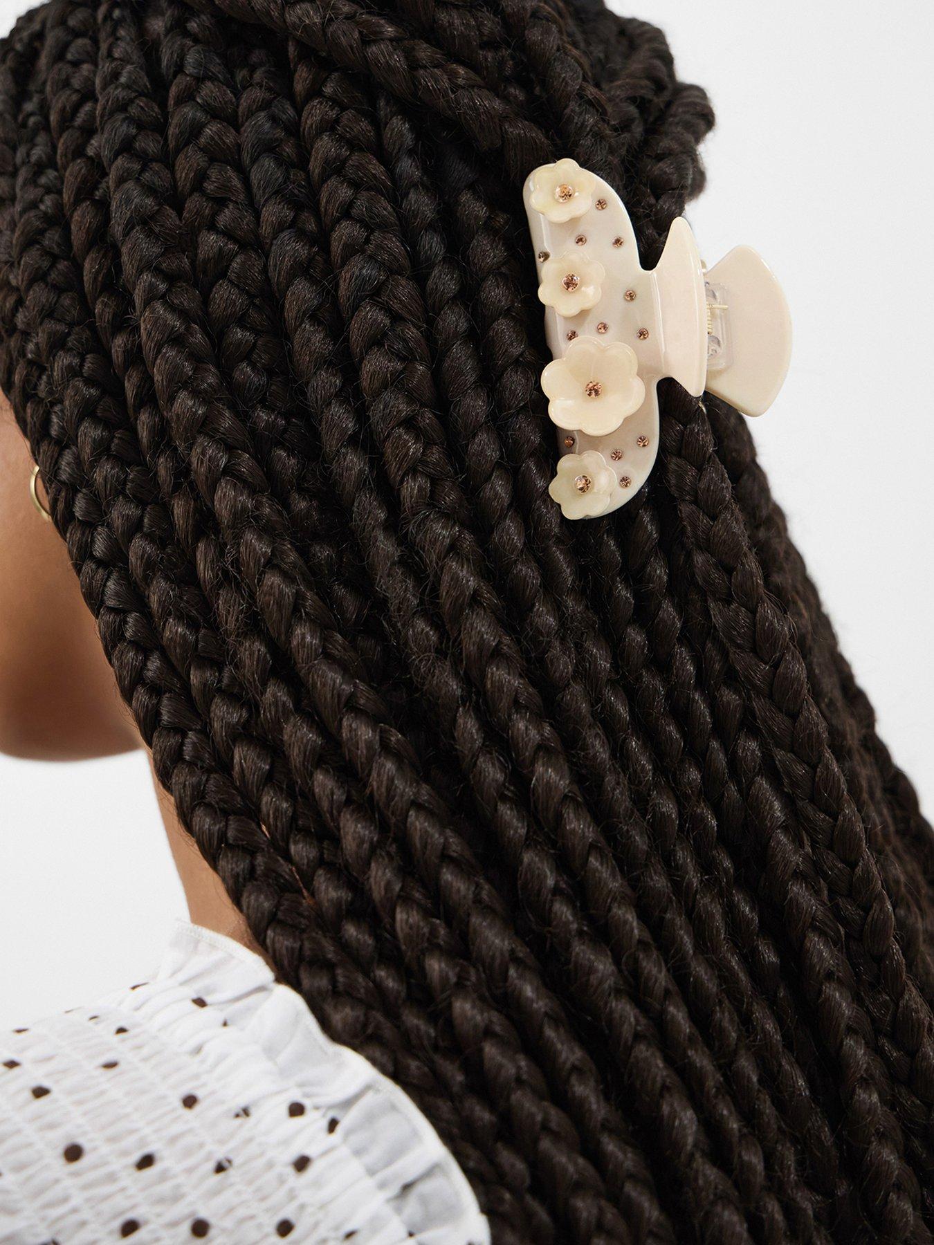 Image 2 of 3 of Accessorize Diamant&atilde;&copy; Flower Claw Clip