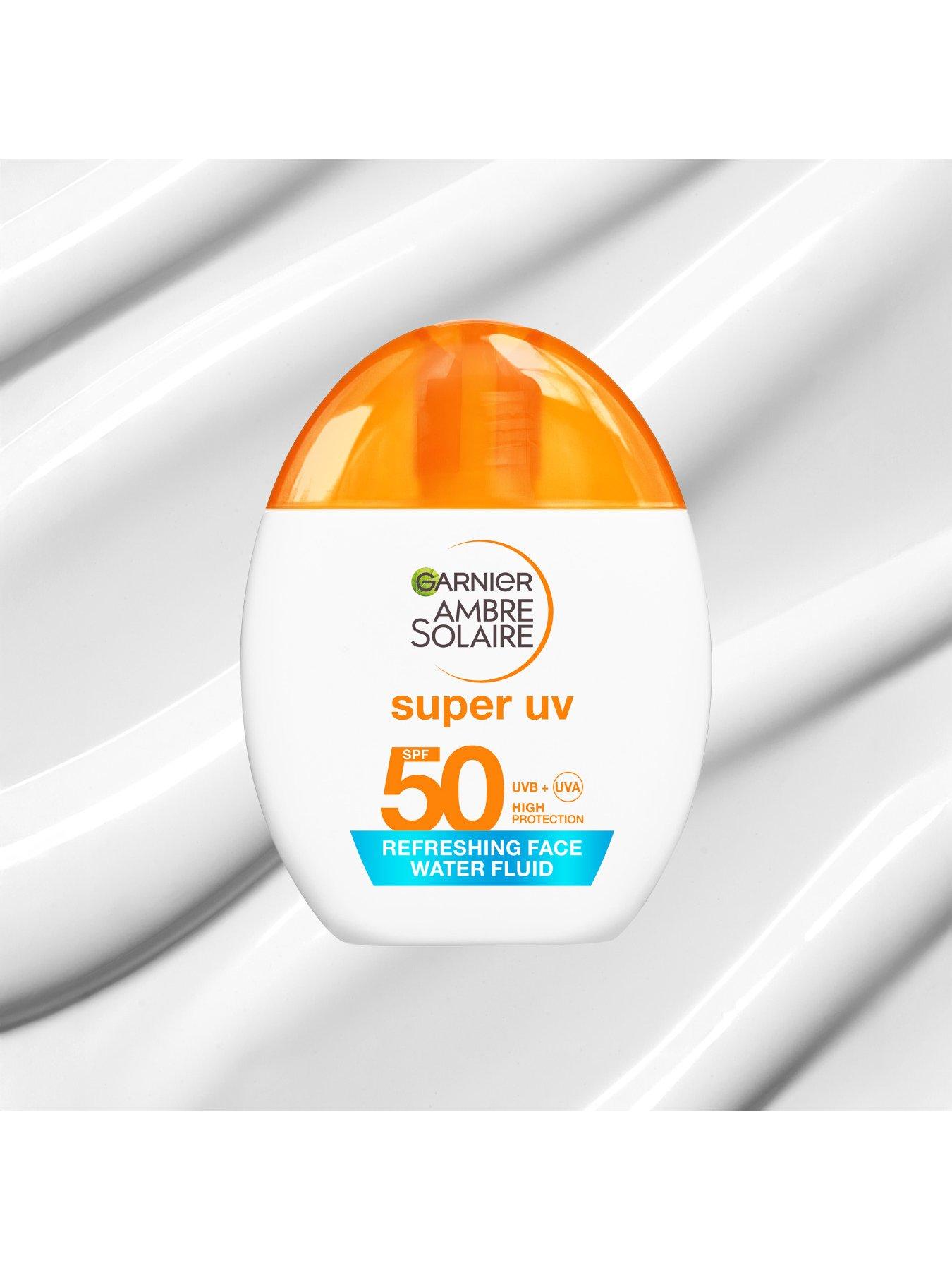 Image 4 of 7 of Garnier Garnier Ambre Solaire Super UV Refreshing Water Fluid - Invisible