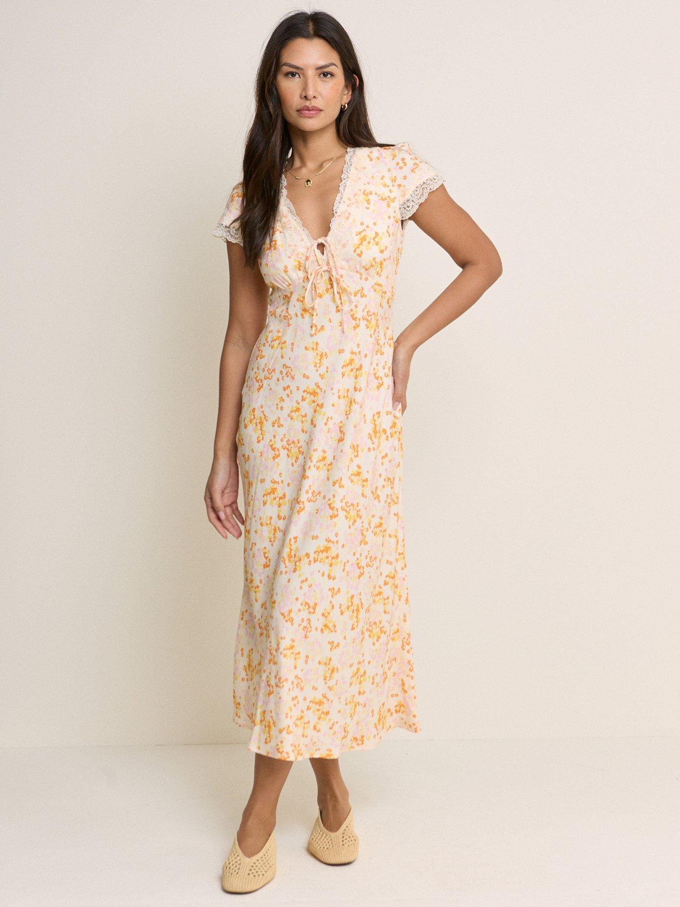 Image 1 of 5 of Nobodys Child Aida Midi Short Sleeve Dress - White