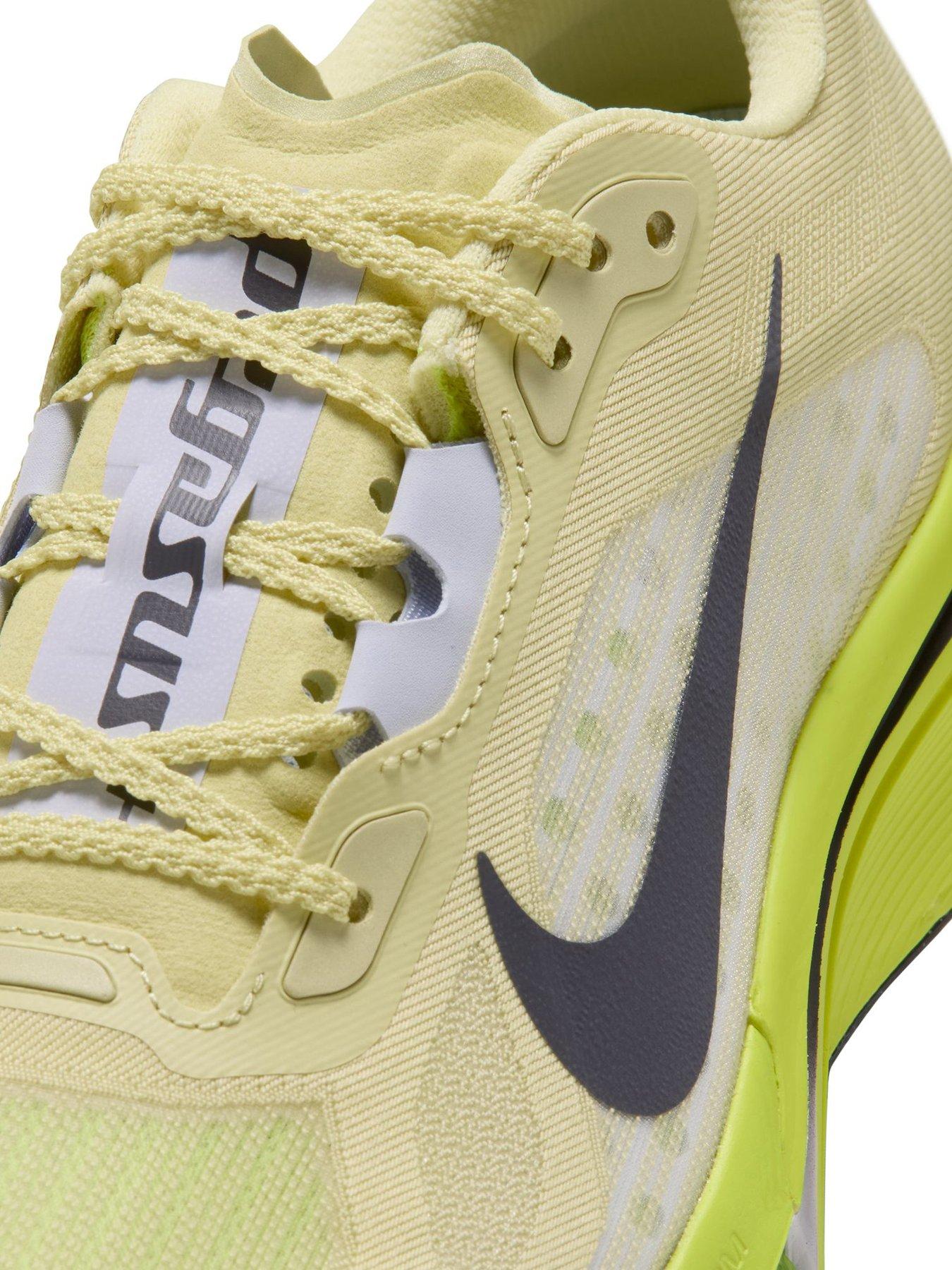 Image 6 of 7 of Nike Womens Running Pegasus Plus&nbsp;2 Trainers - Yellow