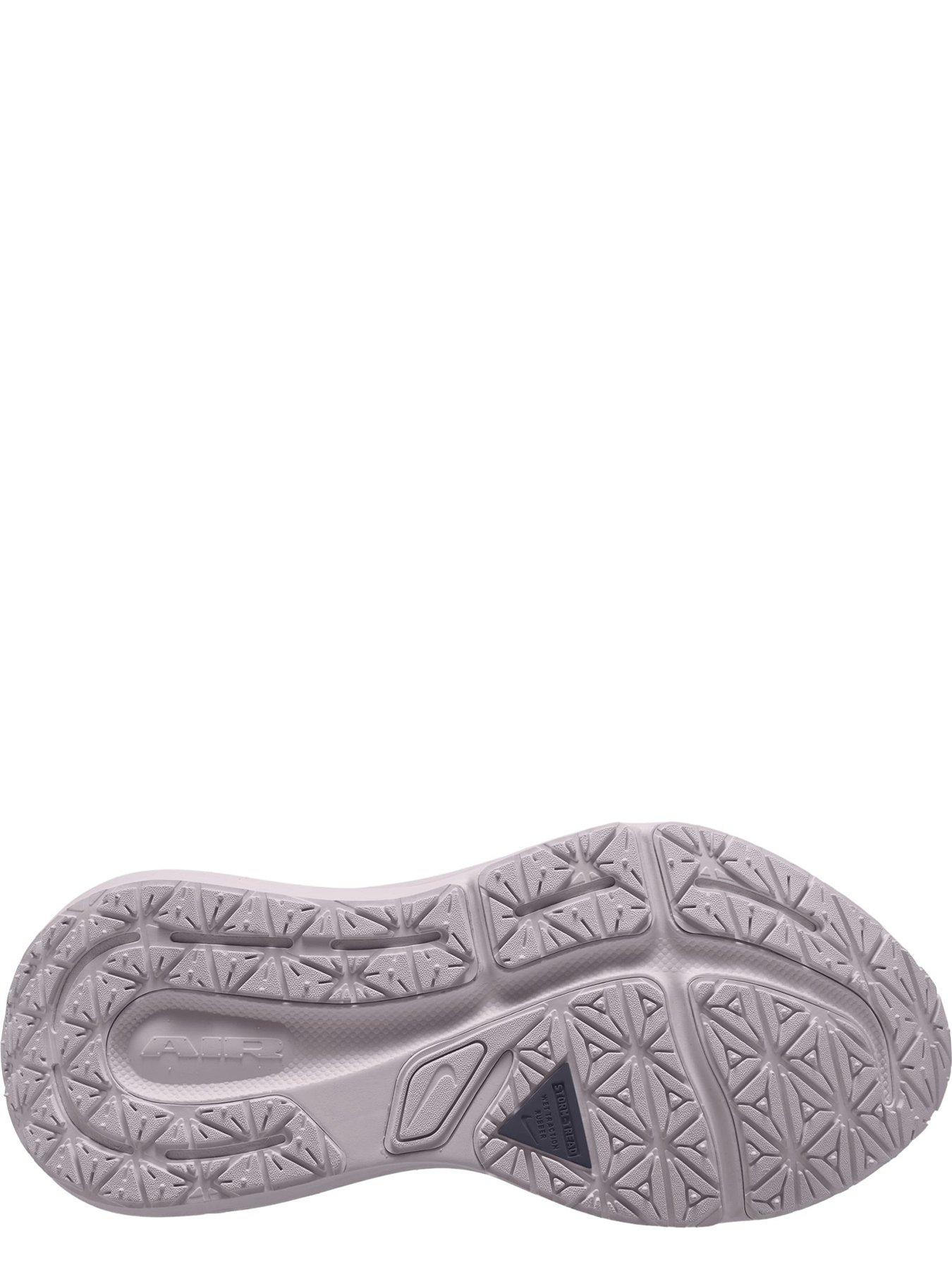 Image 4 of 4 of Nike Womens Air Winflo Goretex 12 Cushioned Lace-Up Trainers - Black