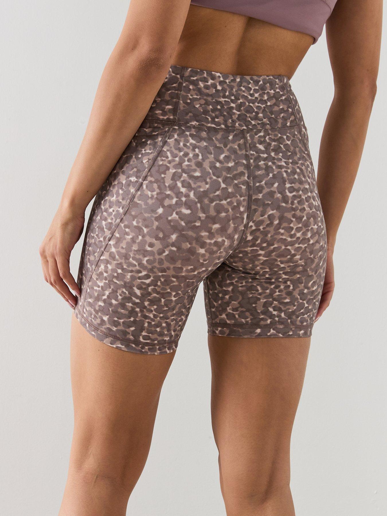 Image 2 of 5 of Sweaty Betty Womens Yoga Ultimate Studio 6" Shorts - Beige