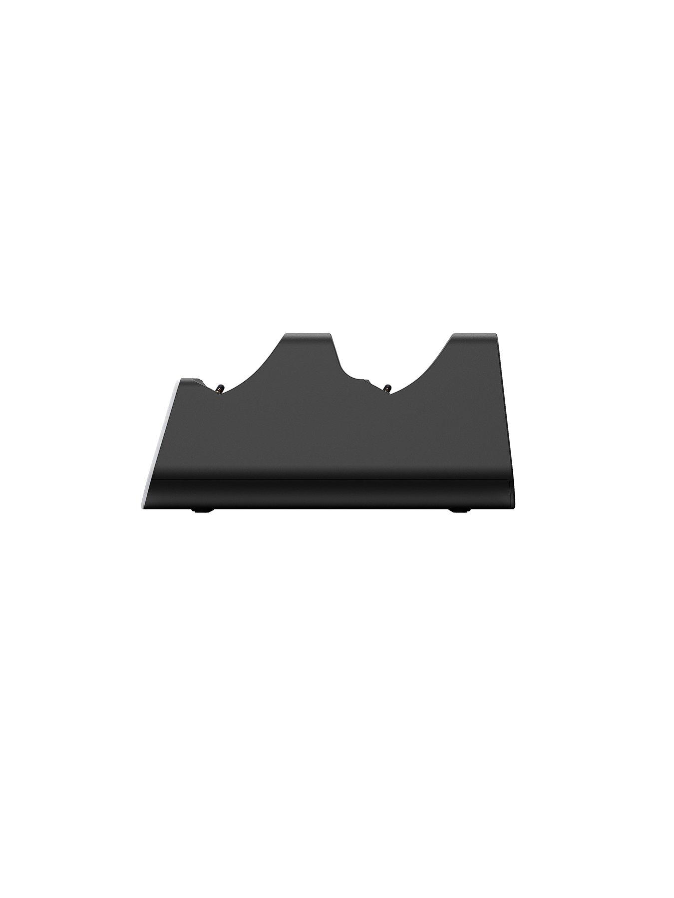gioteck-double-ps5-charge-dockoutfit