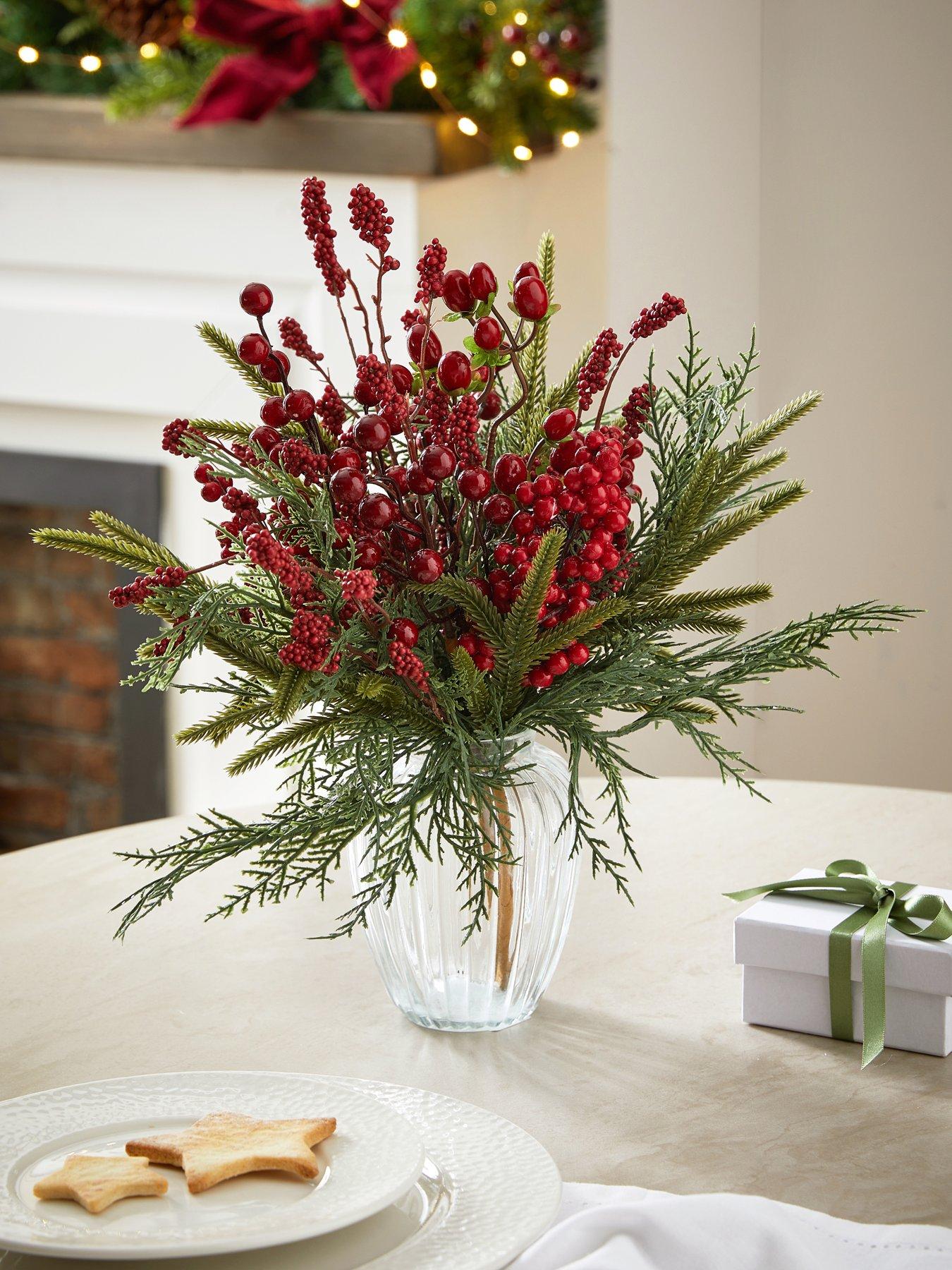The Very Collection 35cm Foliage And Berries In Vase