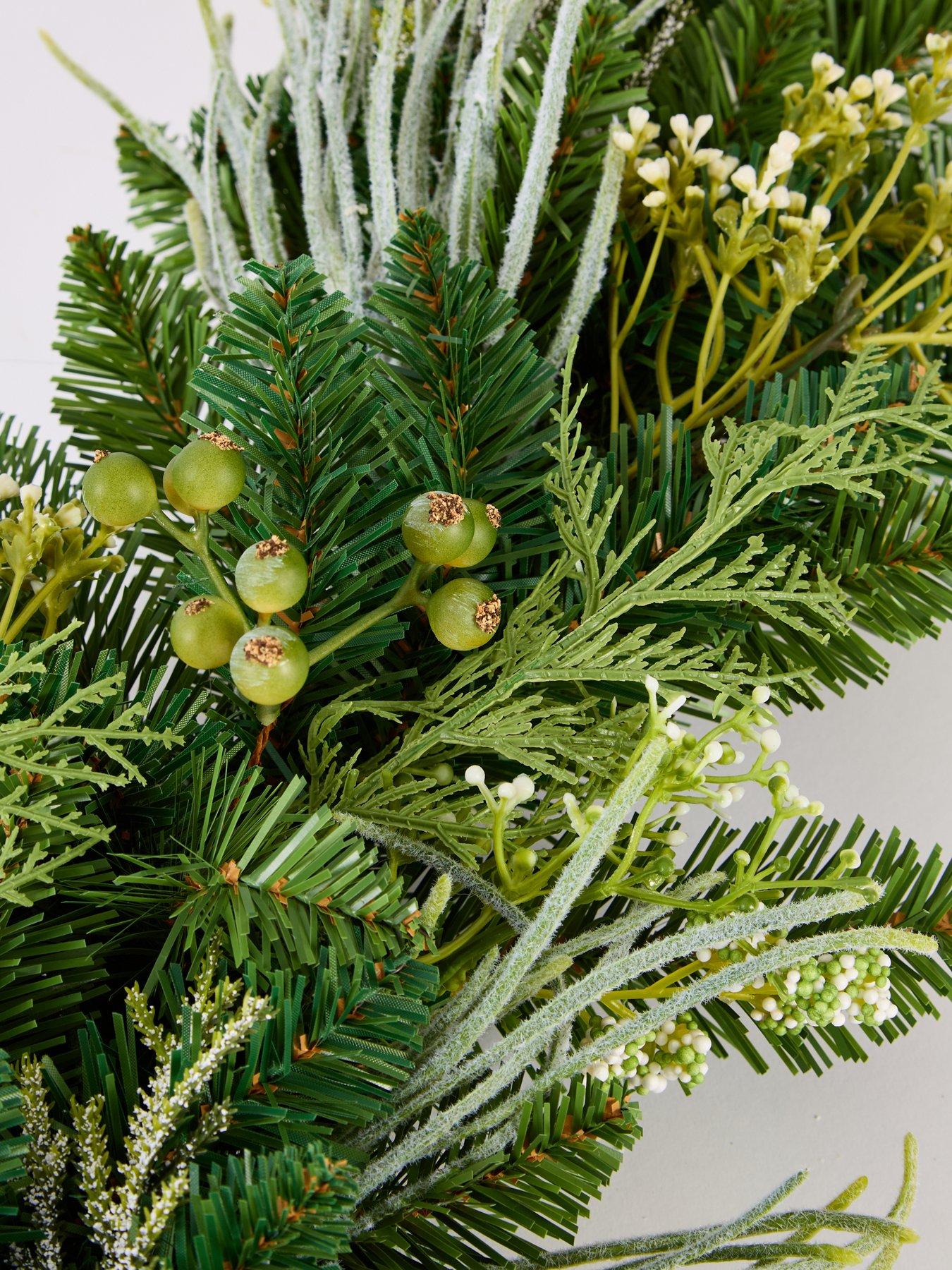 Image 4 of 4 of The Very Collection 180cm Green Berries And Foliage Mantle Garland