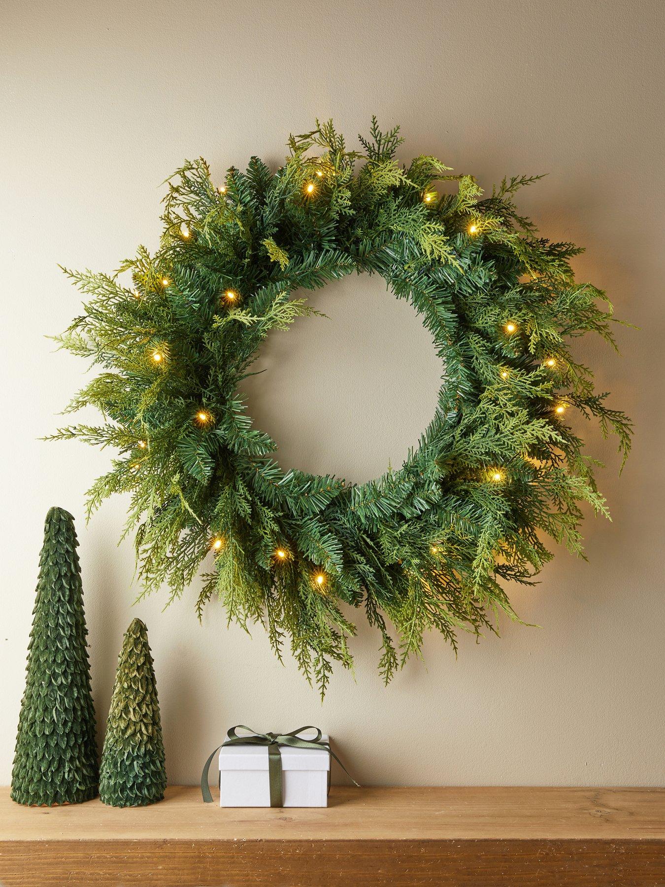 The Very Collection 60cm Evergreen Plain Wreath