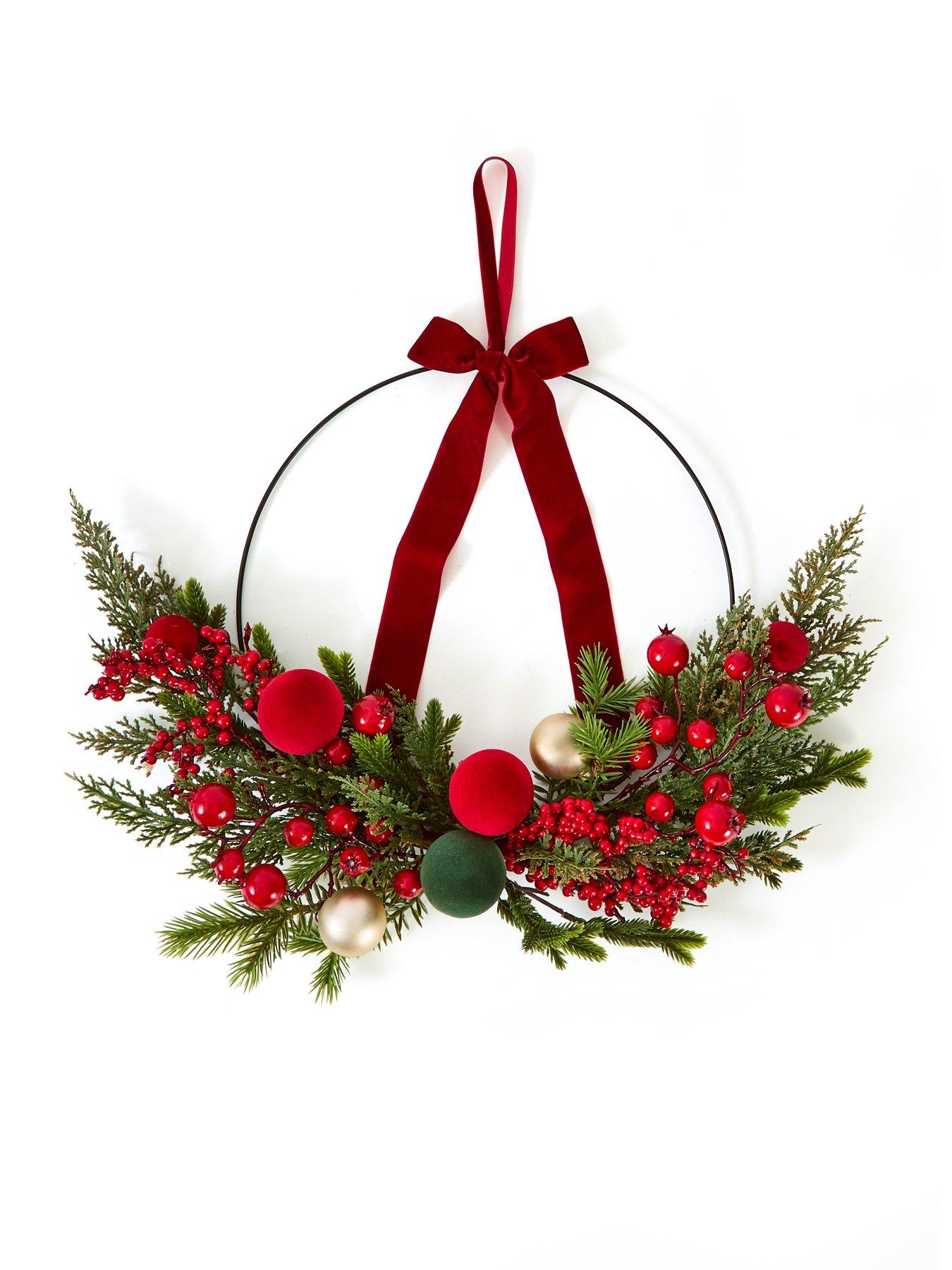 Image 2 of 4 of The Very Collection 54&nbsp;cm Half Wire Christmas&nbsp;Wreath with Bow