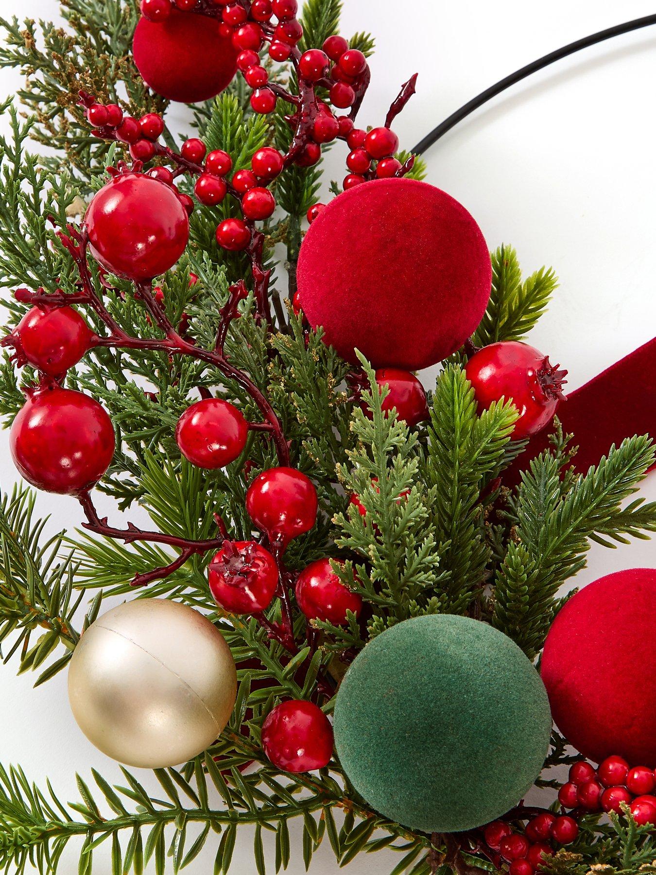 Image 3 of 4 of The Very Collection 54&nbsp;cm Half Wire Christmas&nbsp;Wreath with Bow