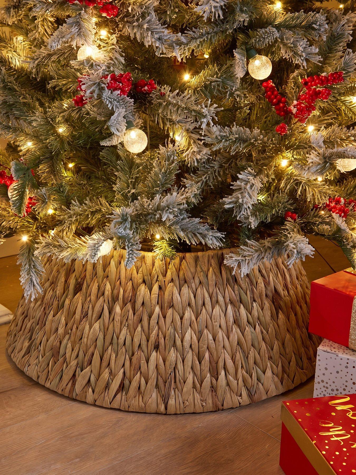 The Very Collection Rattan Woven Christmas Tree Skirt