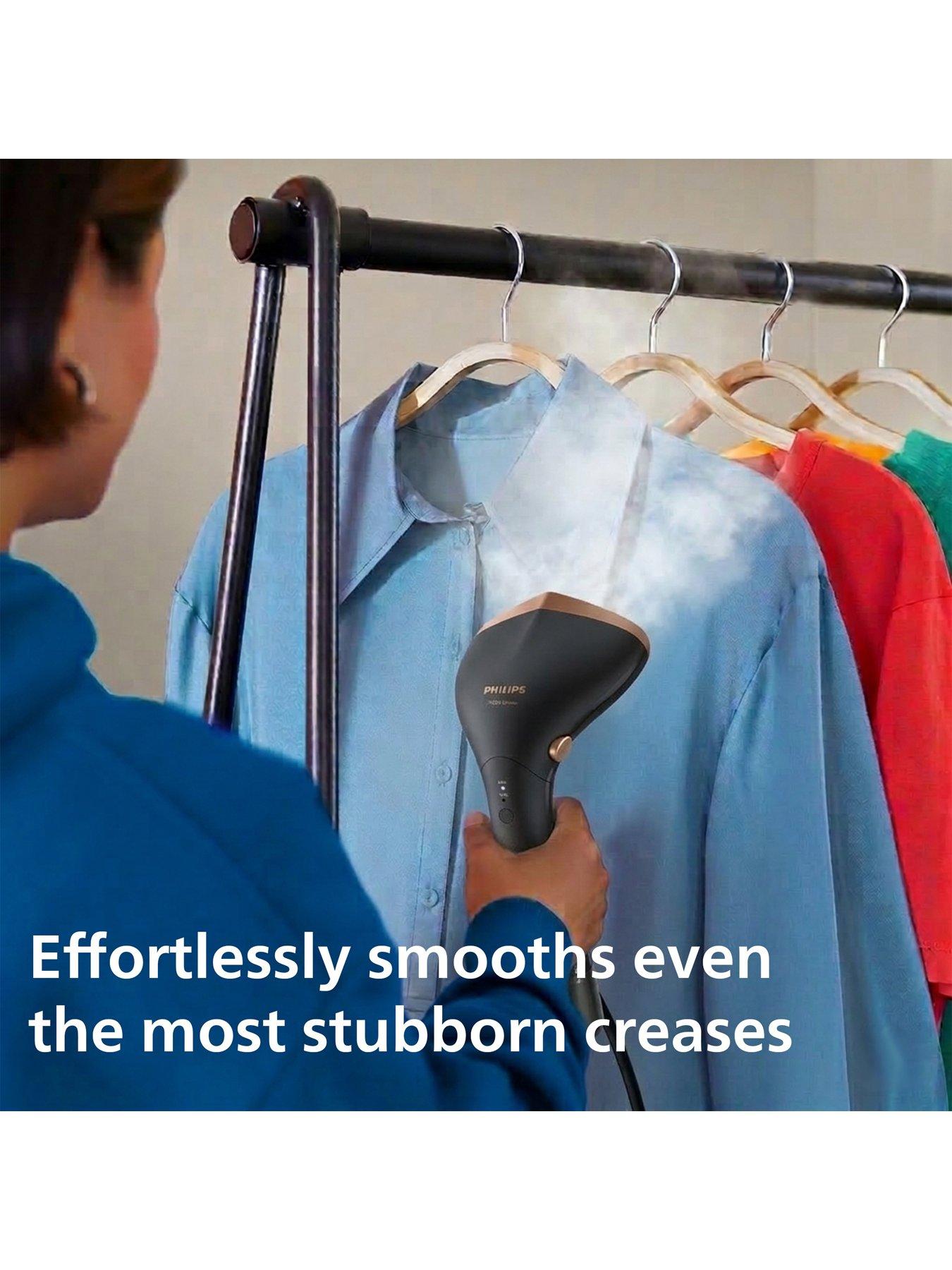 Image 4 of 7 of Philips Philips 7000 Series Handheld Steamer