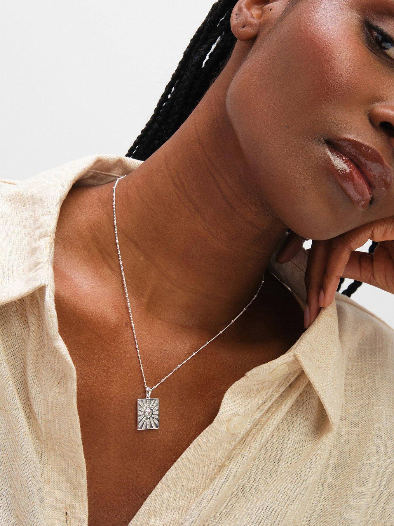 Inicio Inicio Sterling Silver Plated Heart Charm Pendant - Gift Pouch