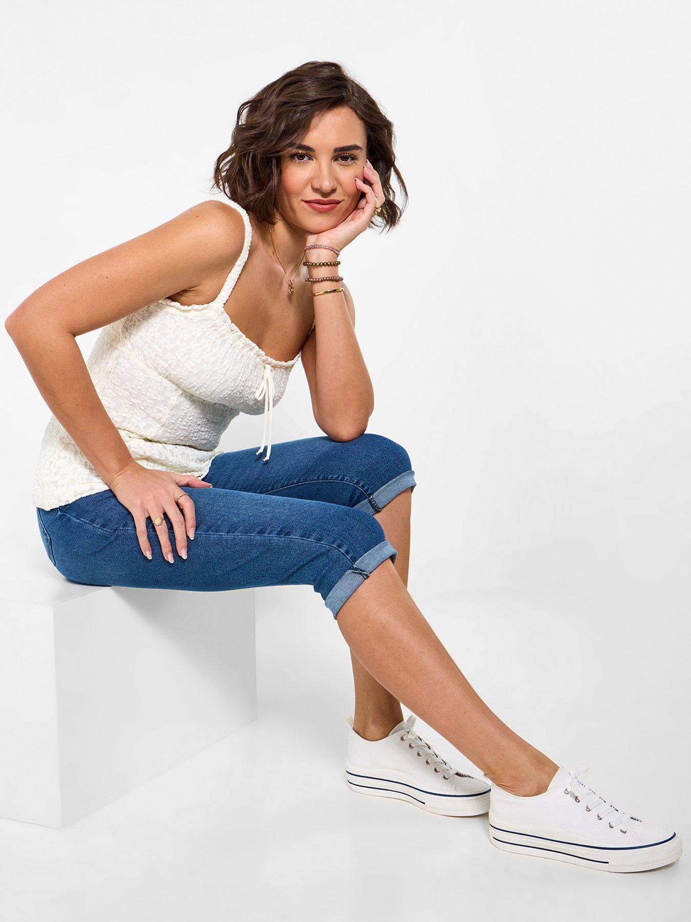 Image 5 of 7 of Joe Browns Lexie Denim Capri Pants