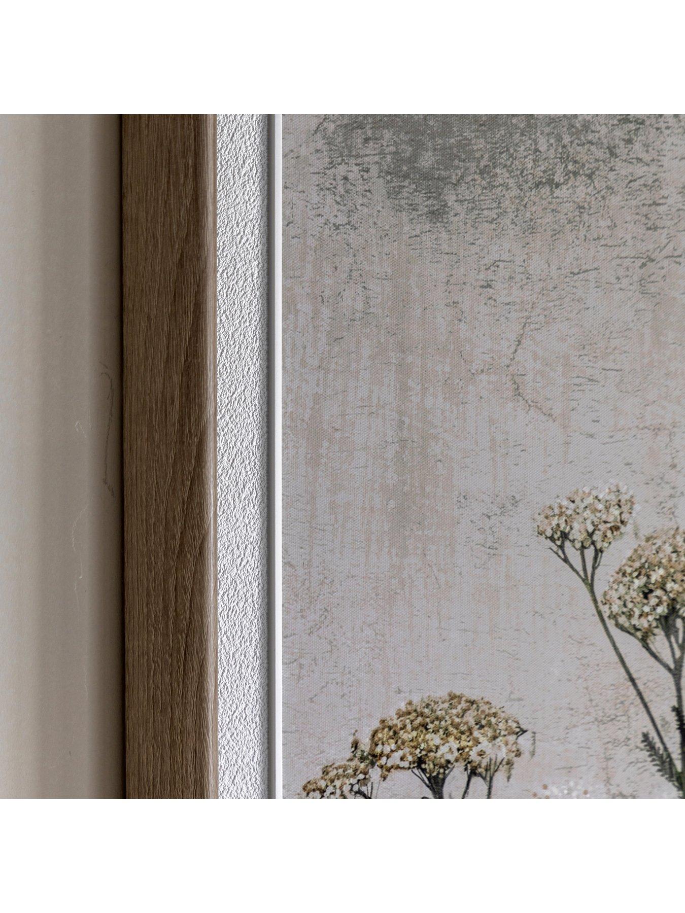 Image 4 of 4 of Gallery Simplicity Framed Canvas 690x40x890mm